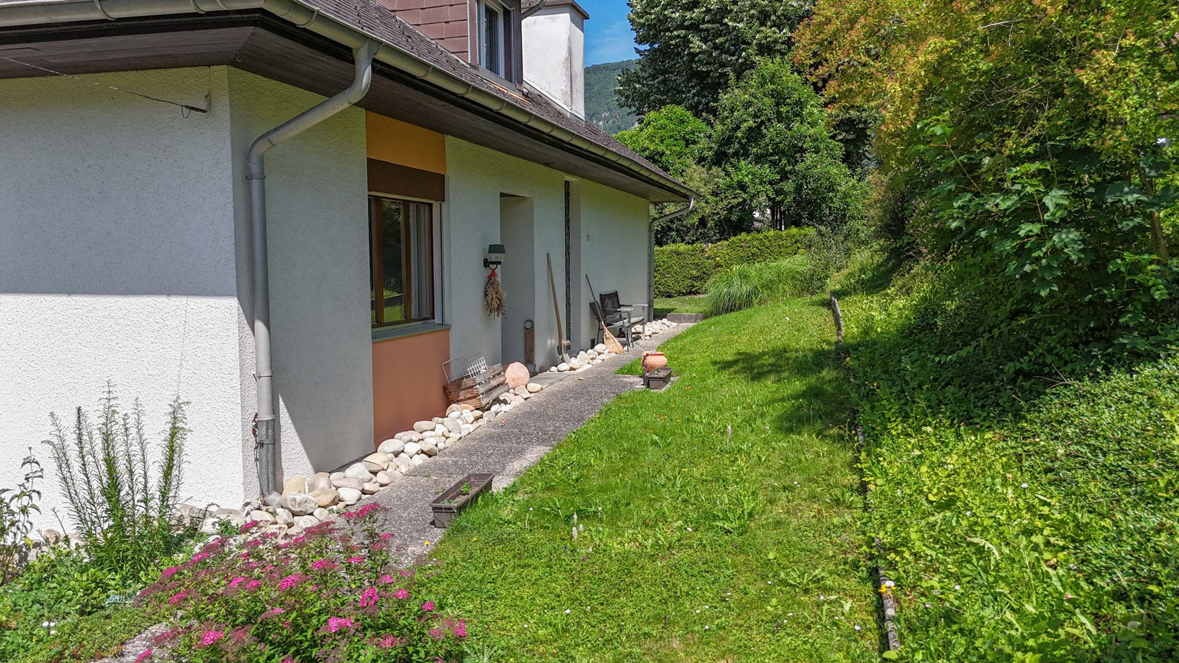 Ihr Rückzugsort mit Weitblick: Freistehendes 6.5-Zimmer-Einfamilienhaus mit Gartenidylle - 21