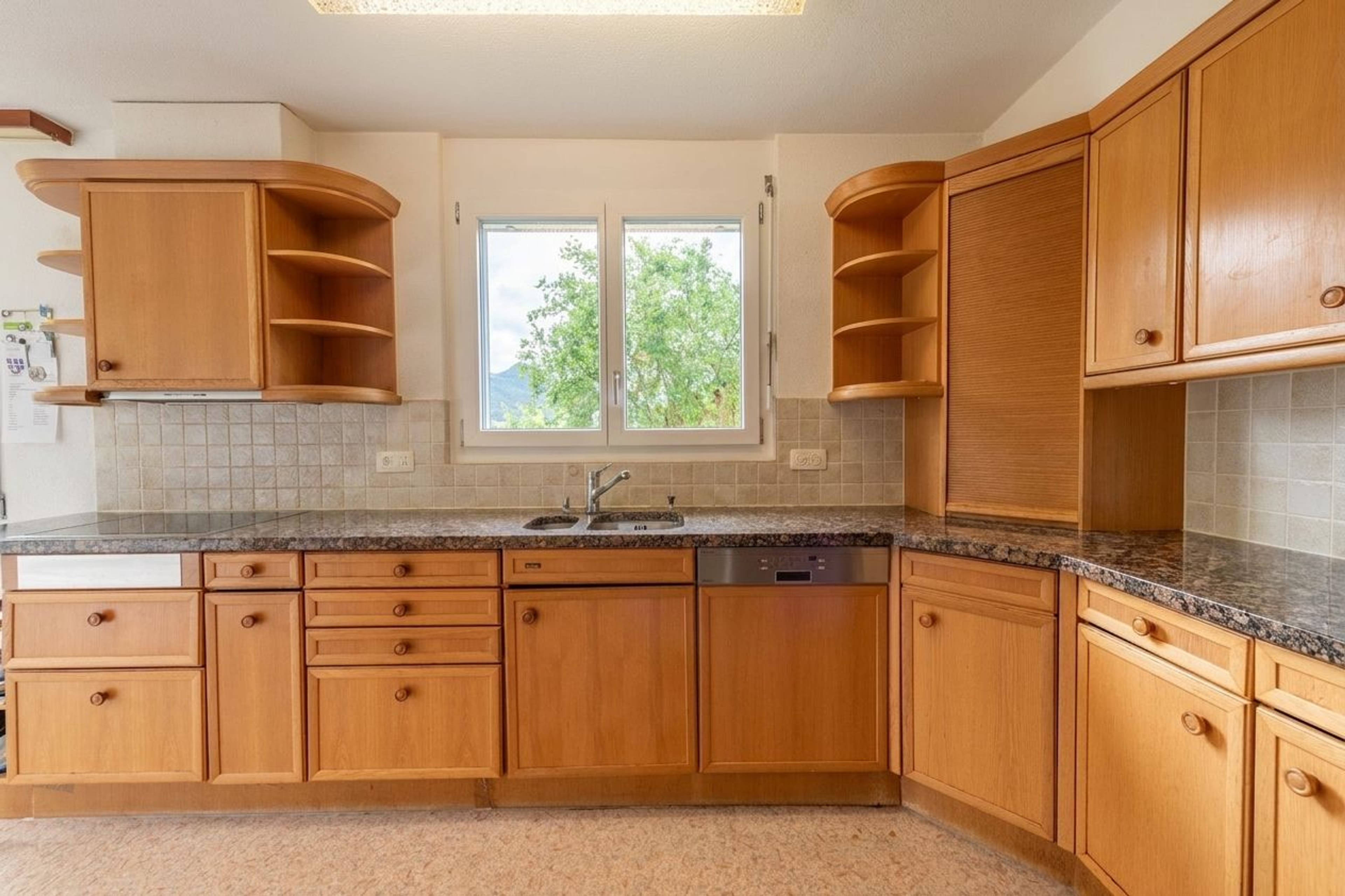 Ihr Rückzugsort mit Weitblick: Freistehendes 6.5-Zimmer-Einfamilienhaus mit Gartenidylle - 6