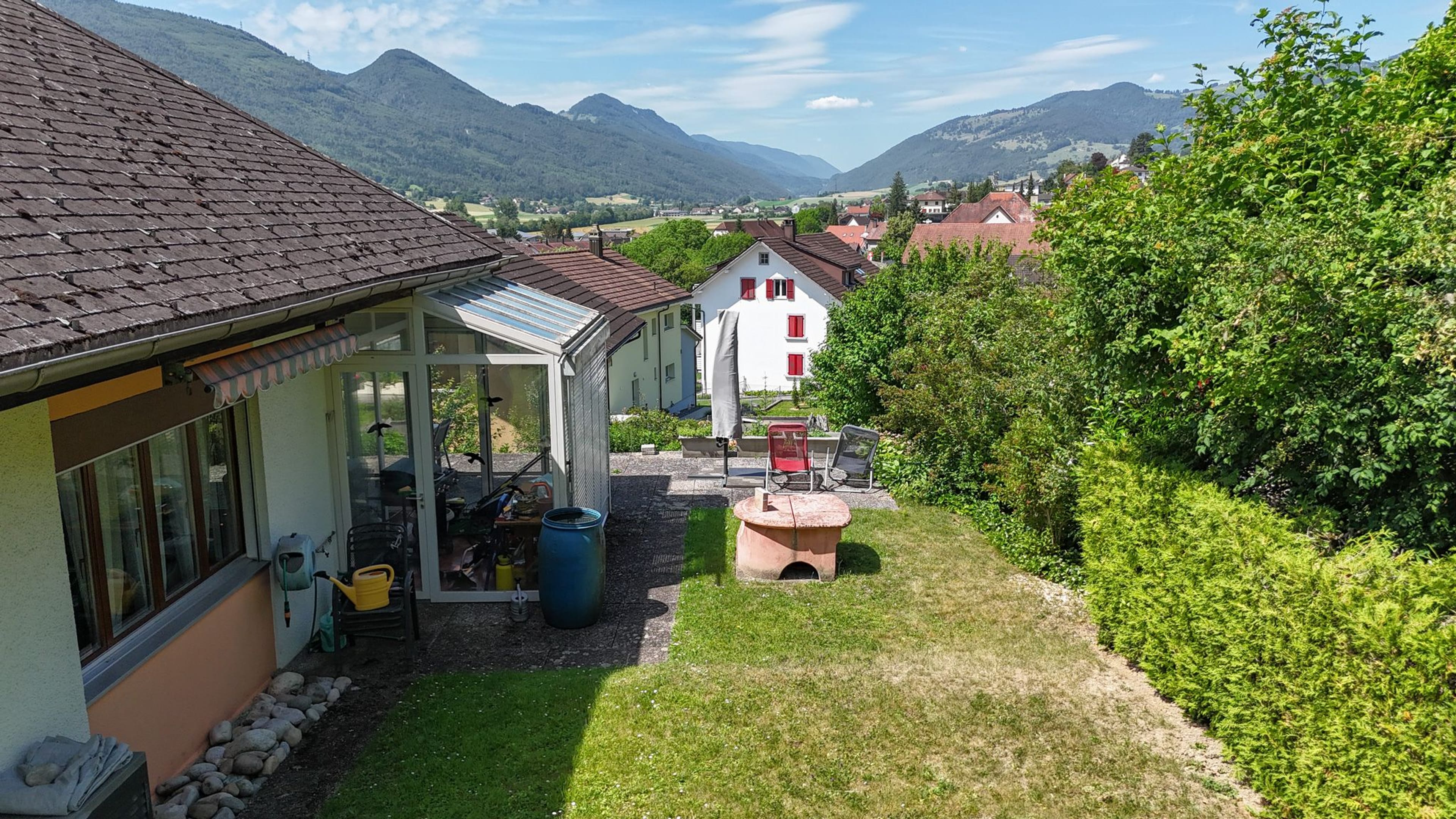 Ihr Rückzugsort mit Weitblick: Freistehendes 6.5-Zimmer-Einfamilienhaus mit Gartenidylle - 23