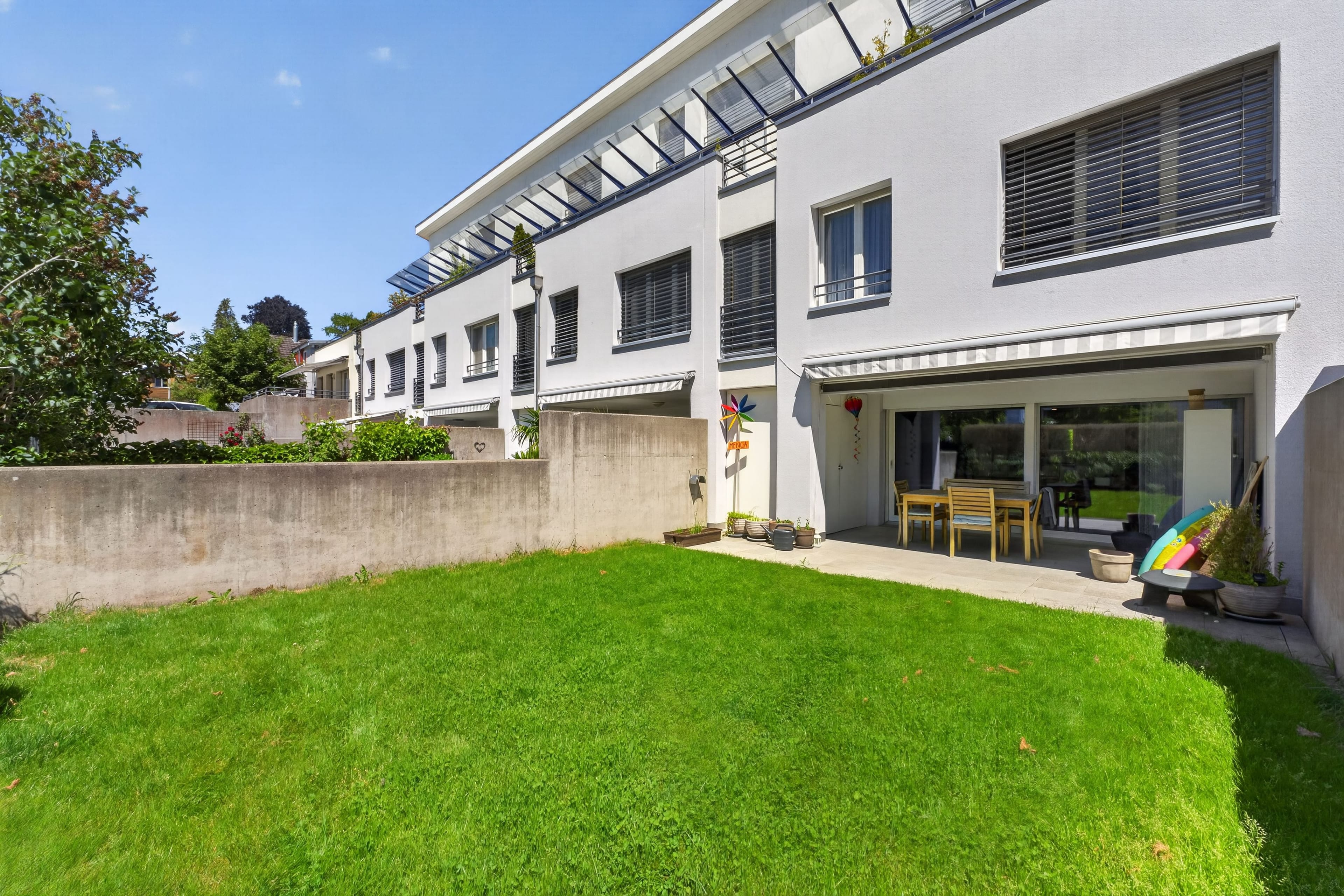 Wohnen wie im eigenen Haus – 5.5-Zimmer mit Garten und grosszügigem Grundriss - Bild 5