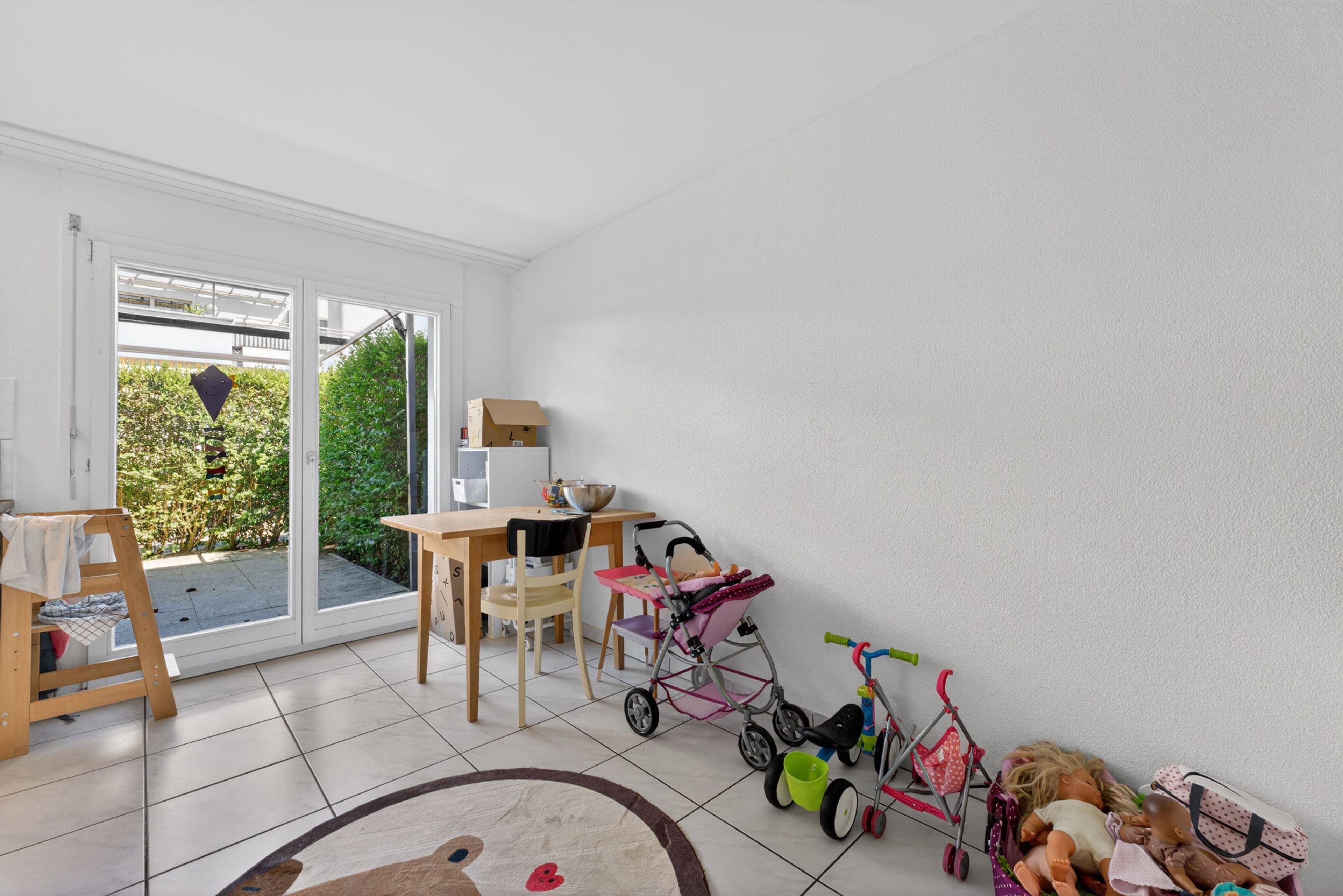 Wohnen wie im eigenen Haus – 5.5-Zimmer mit Garten und grosszügigem Grundriss - 9