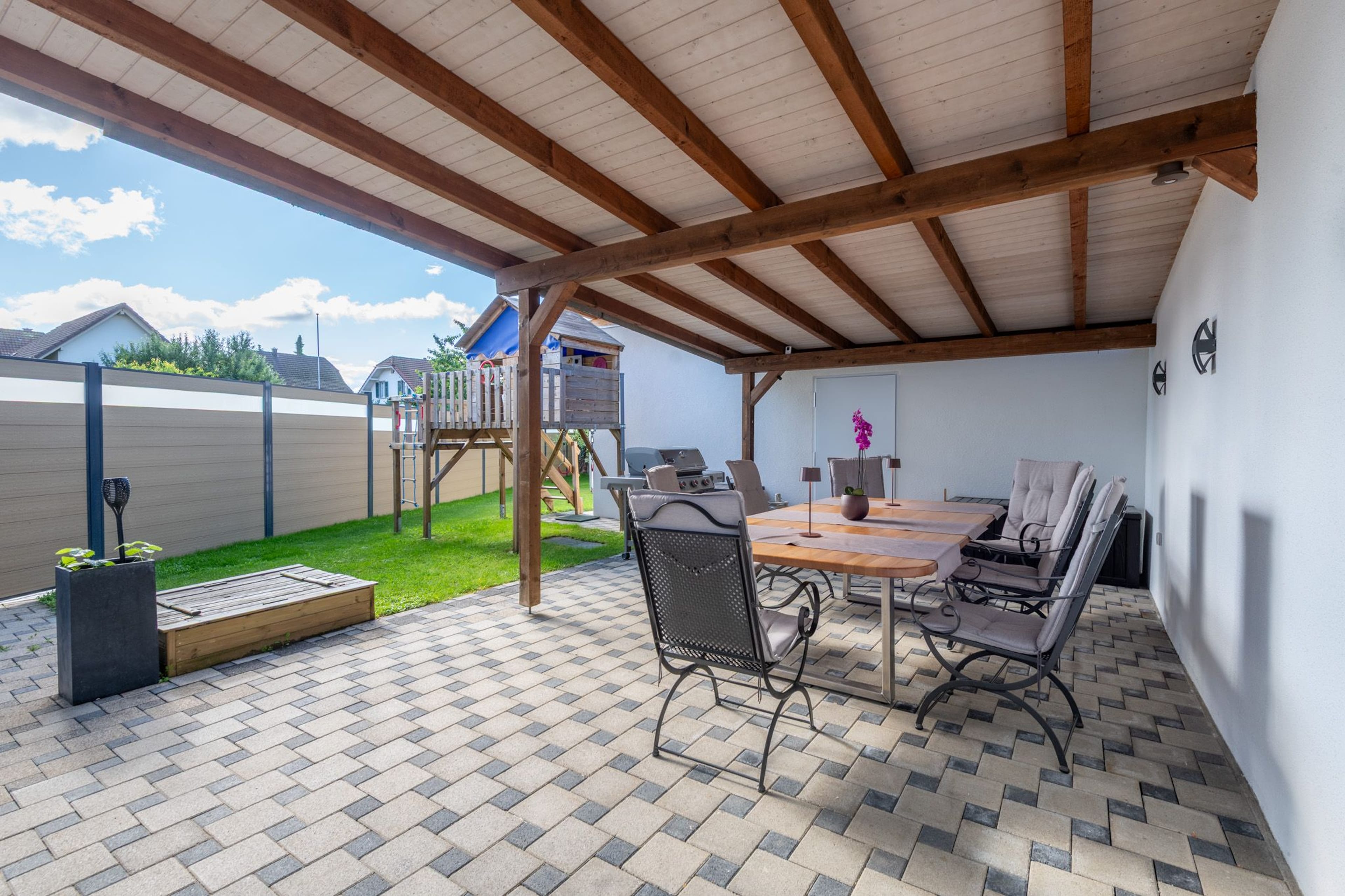 Ein Zuhause zum Wohlfühlen: Stilvoll wohnen mit viel Platz - 26