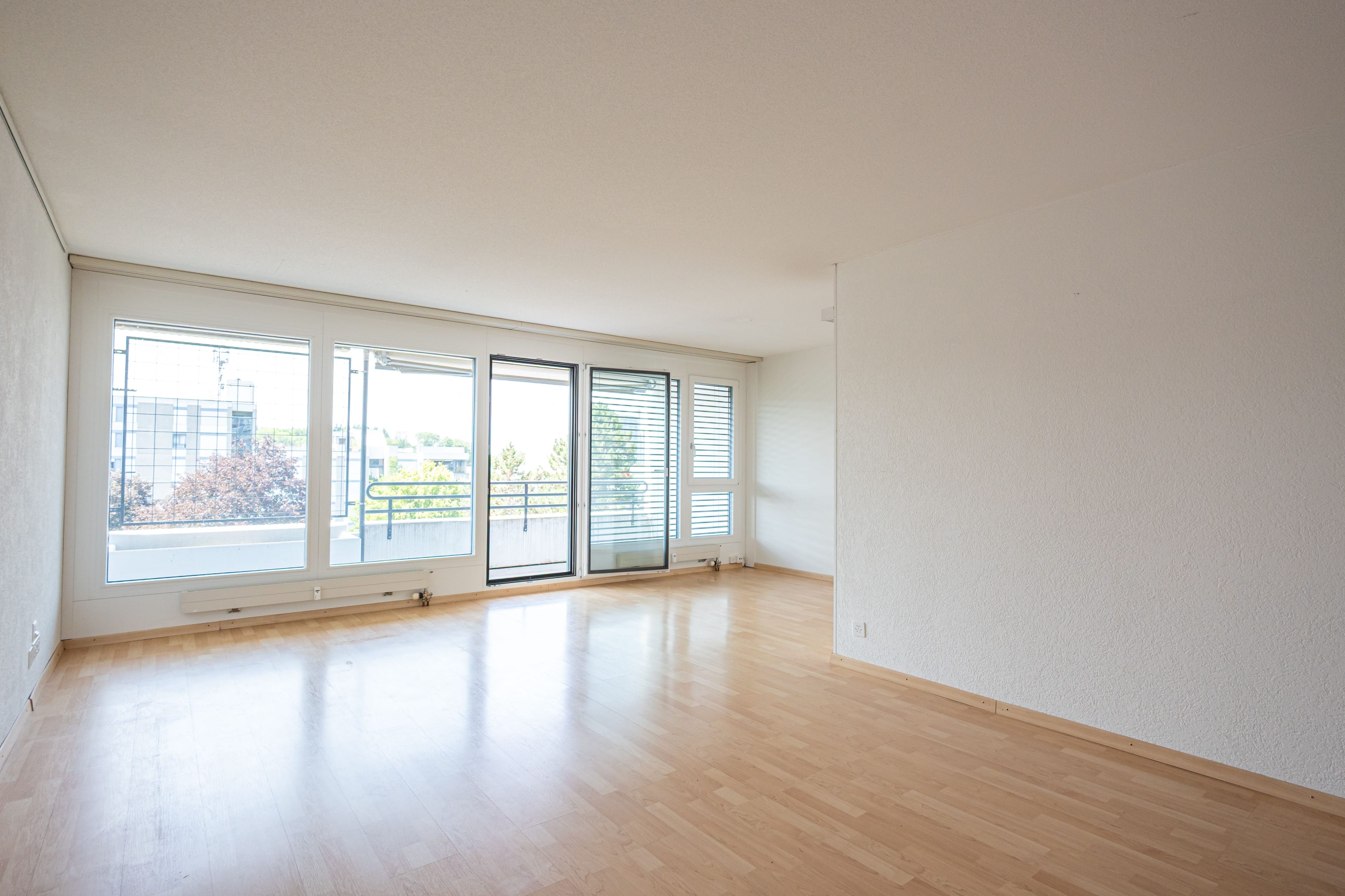 Helle 4.5-Zimmer-Wohnung mit Balkon in Muri bei Bern kaufen - 1
