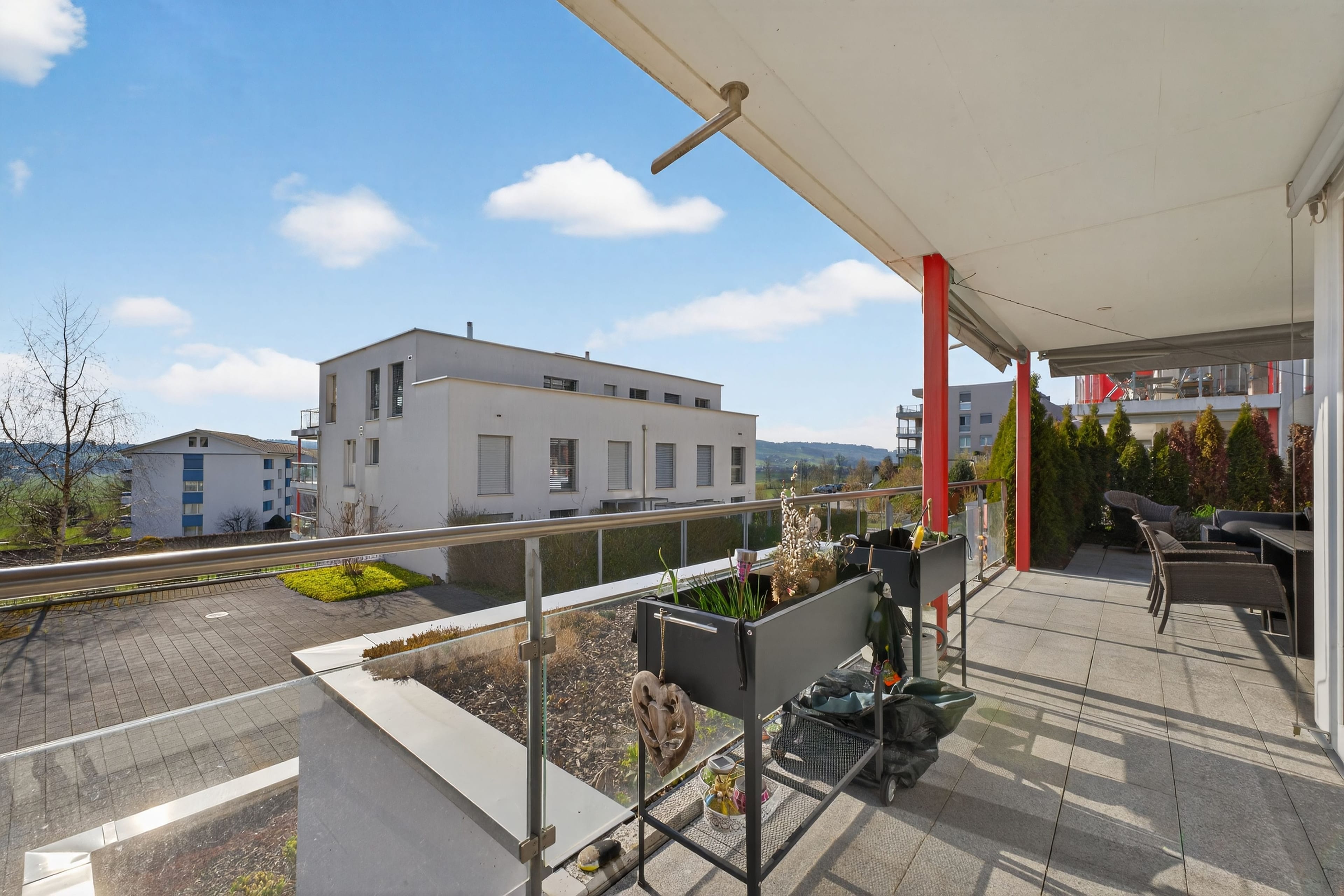 2.5-Zimmer-Gartenwohnung mit Balkon und grosszügigem Gartensitzplatz - Bild 5
