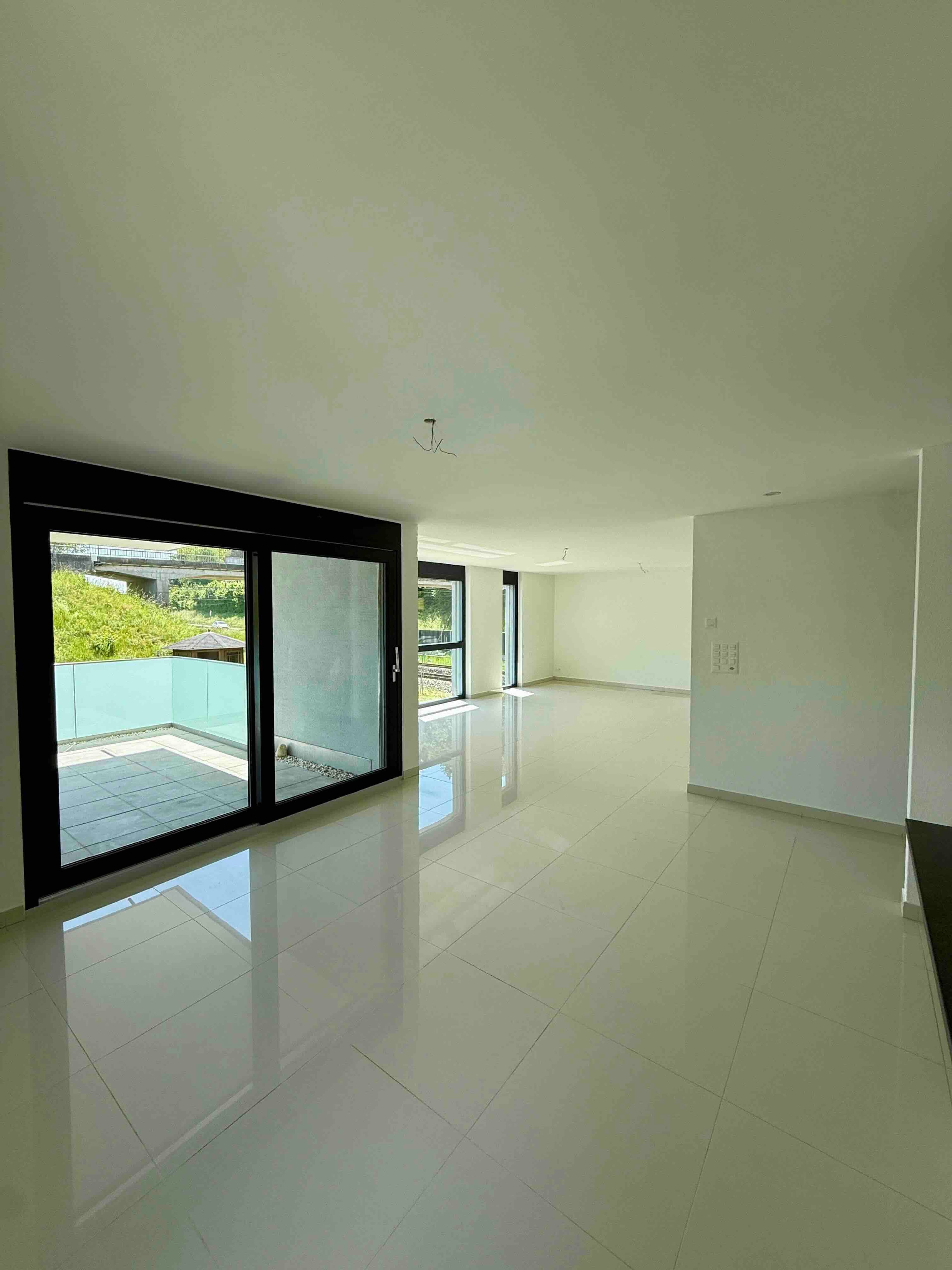 4.5-Zimmer-Wohnung mit 20 m² Sonnenbalkon - Bild 1