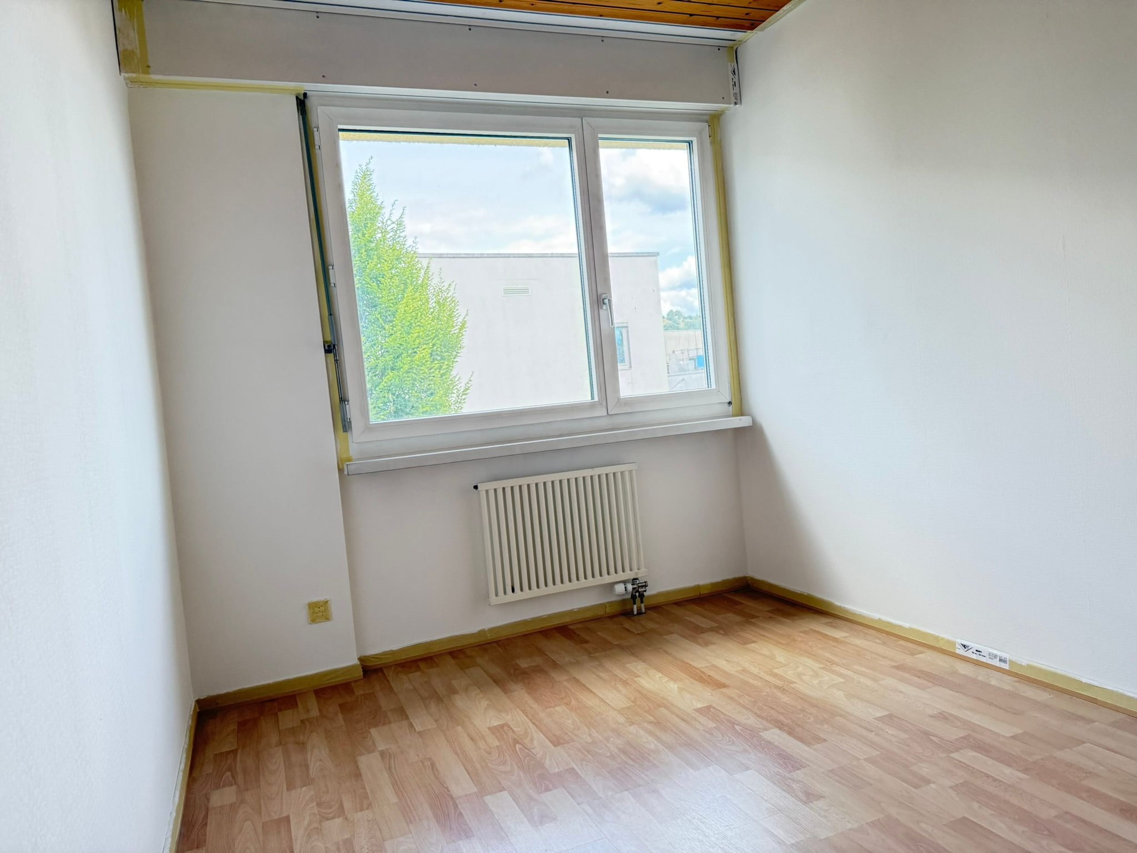 Nähe Bahnhof, Einkaufszentrum 4.5 WHG mit Bastelraum - 6