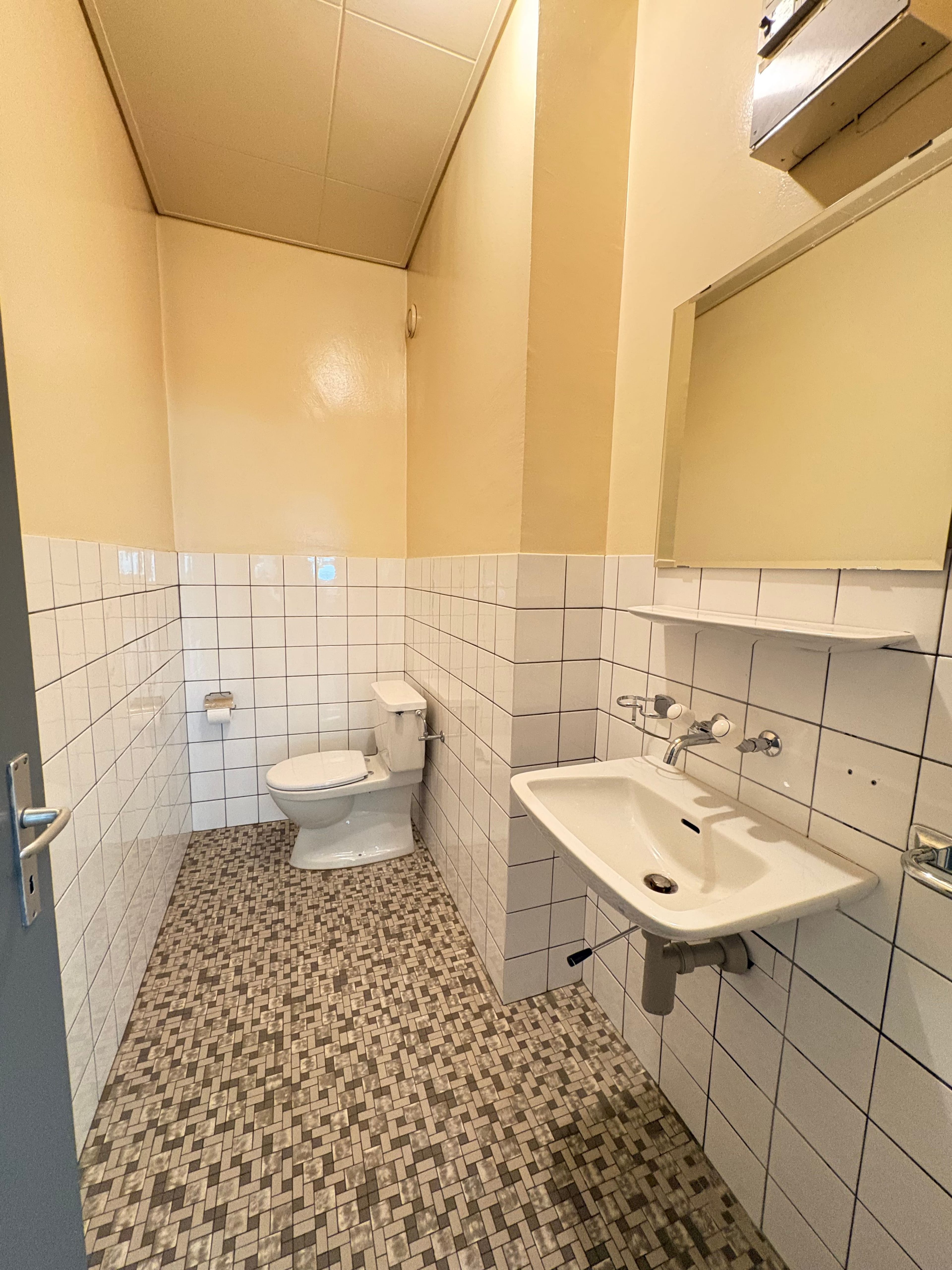 Bureaux/locaux 102-402 m², haute visibilité - La Chaux-de-Fonds - 11