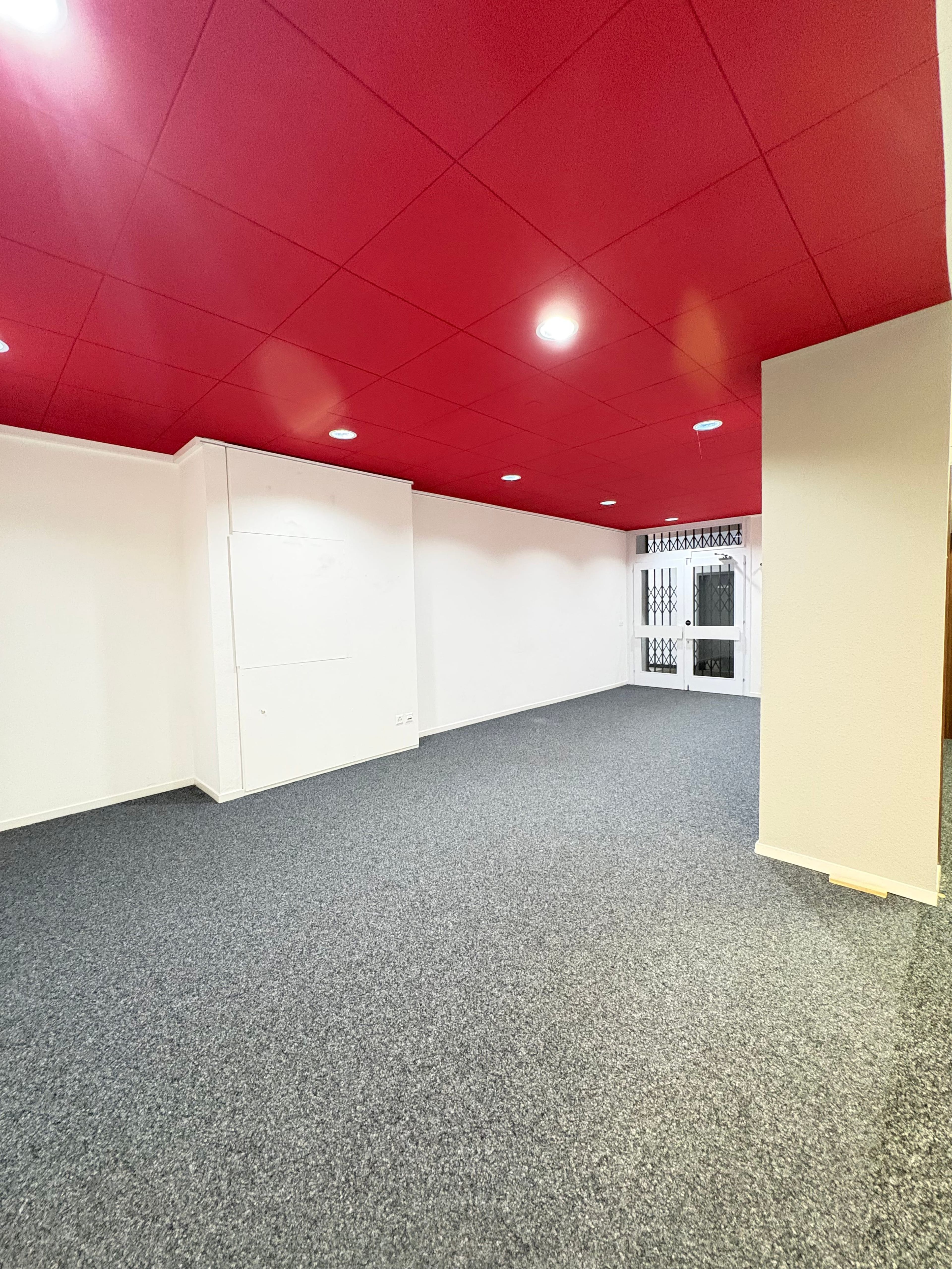 Bureaux/locaux 102-402 m², haute visibilité - La Chaux-de-Fonds - 14
