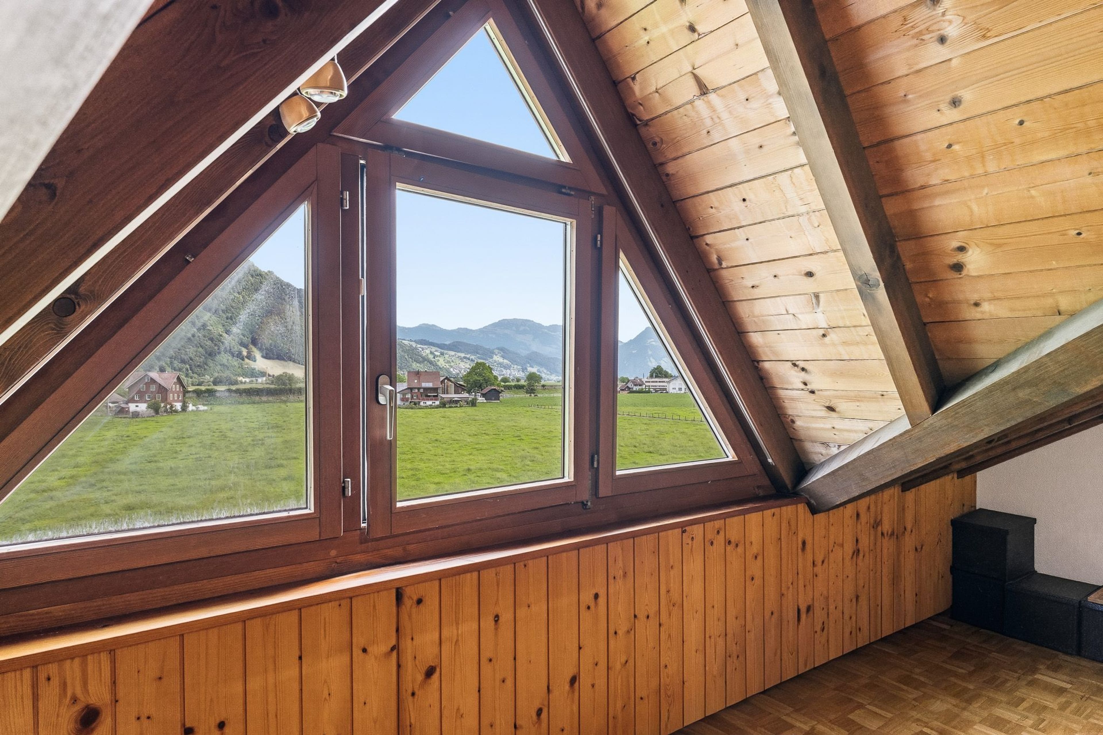 Stans: 6.5-Zimmer-Reiheneckhaus mit Weitsicht und Sonne - 20