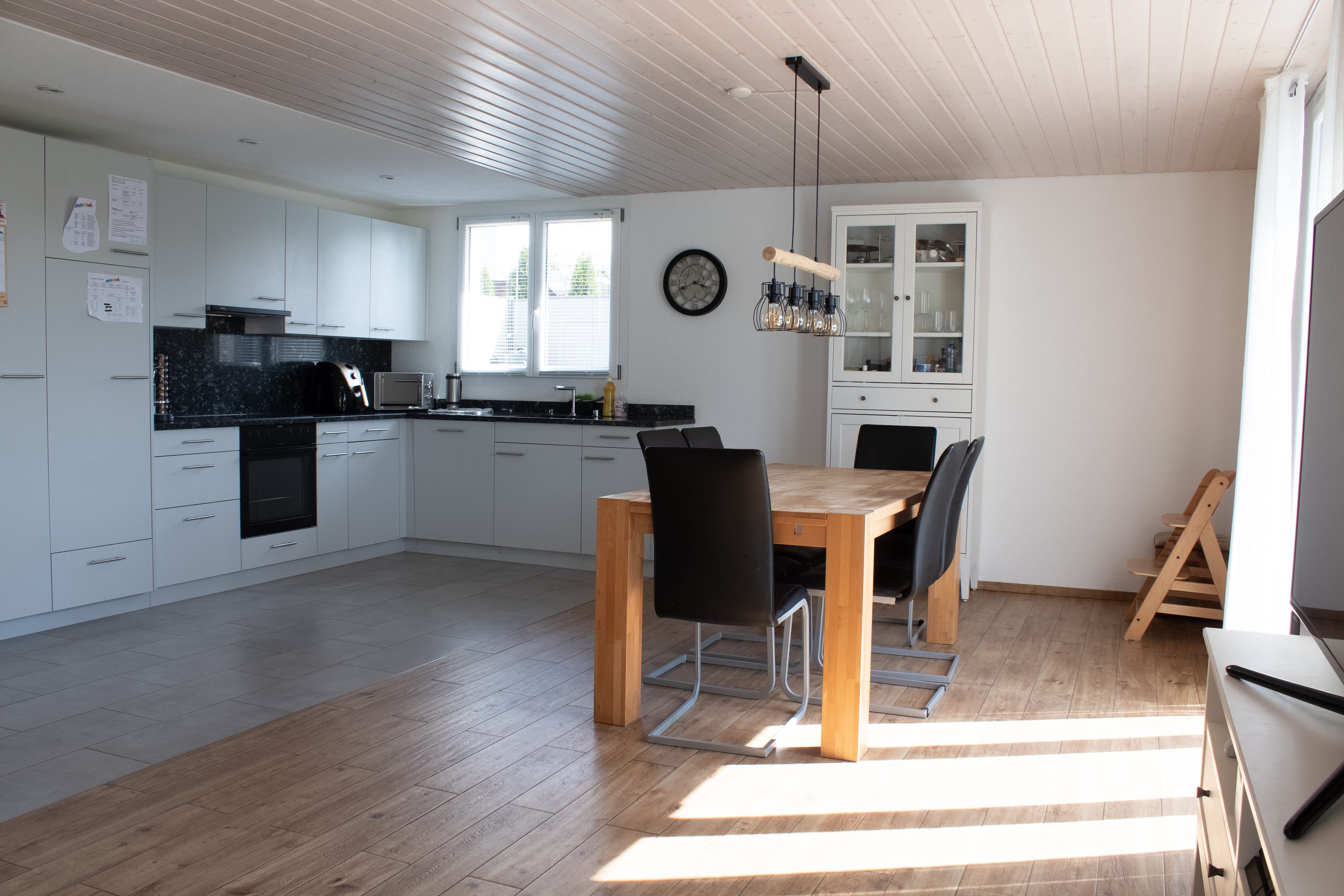 Modernes, helles 5.5-Zimmer Einfamilienhaus in Gutenburg - 2