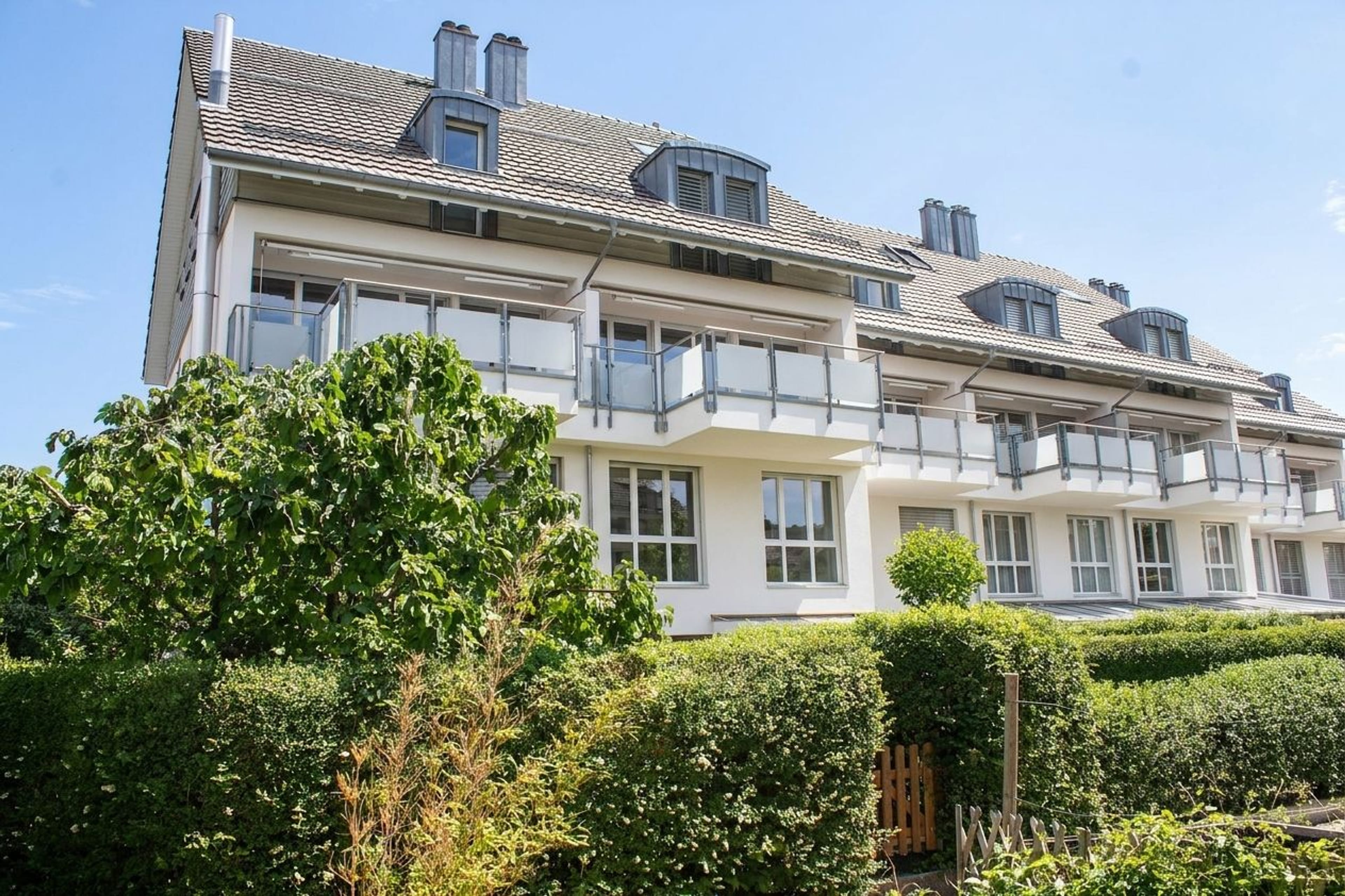 5.5-Zimmerwohnung, Balkon & Weitsicht in Rafz - 1