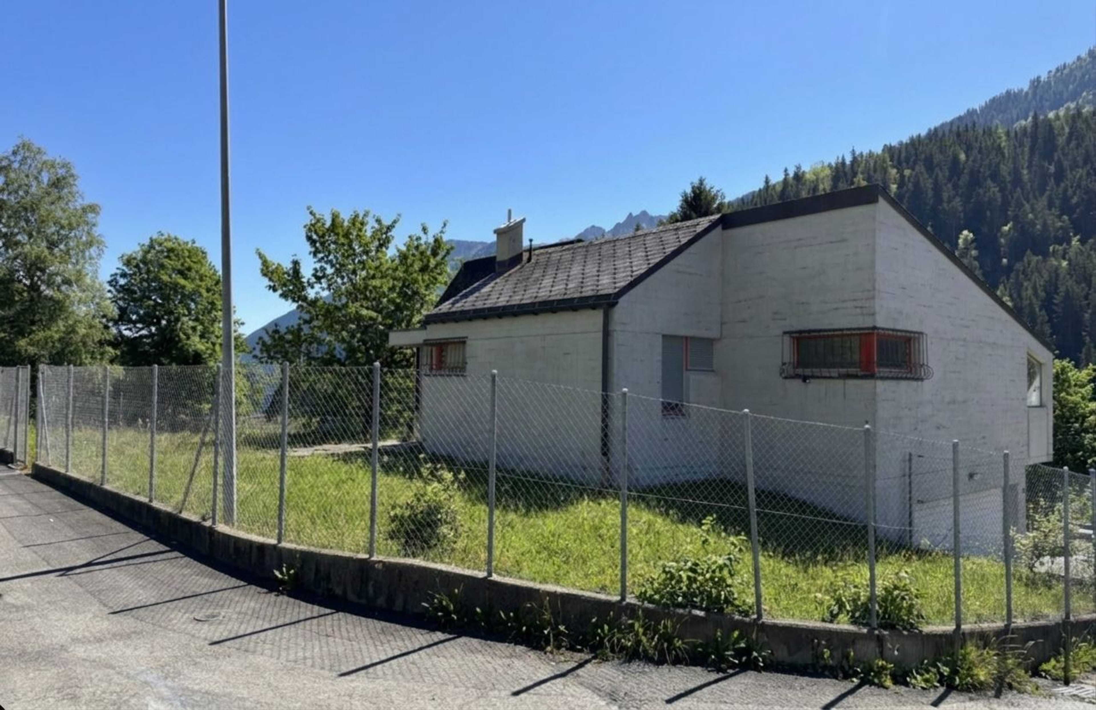 6-Zimmer-Einfamilienhaus mit Bergsicht in Airolo kaufen - Bild 2