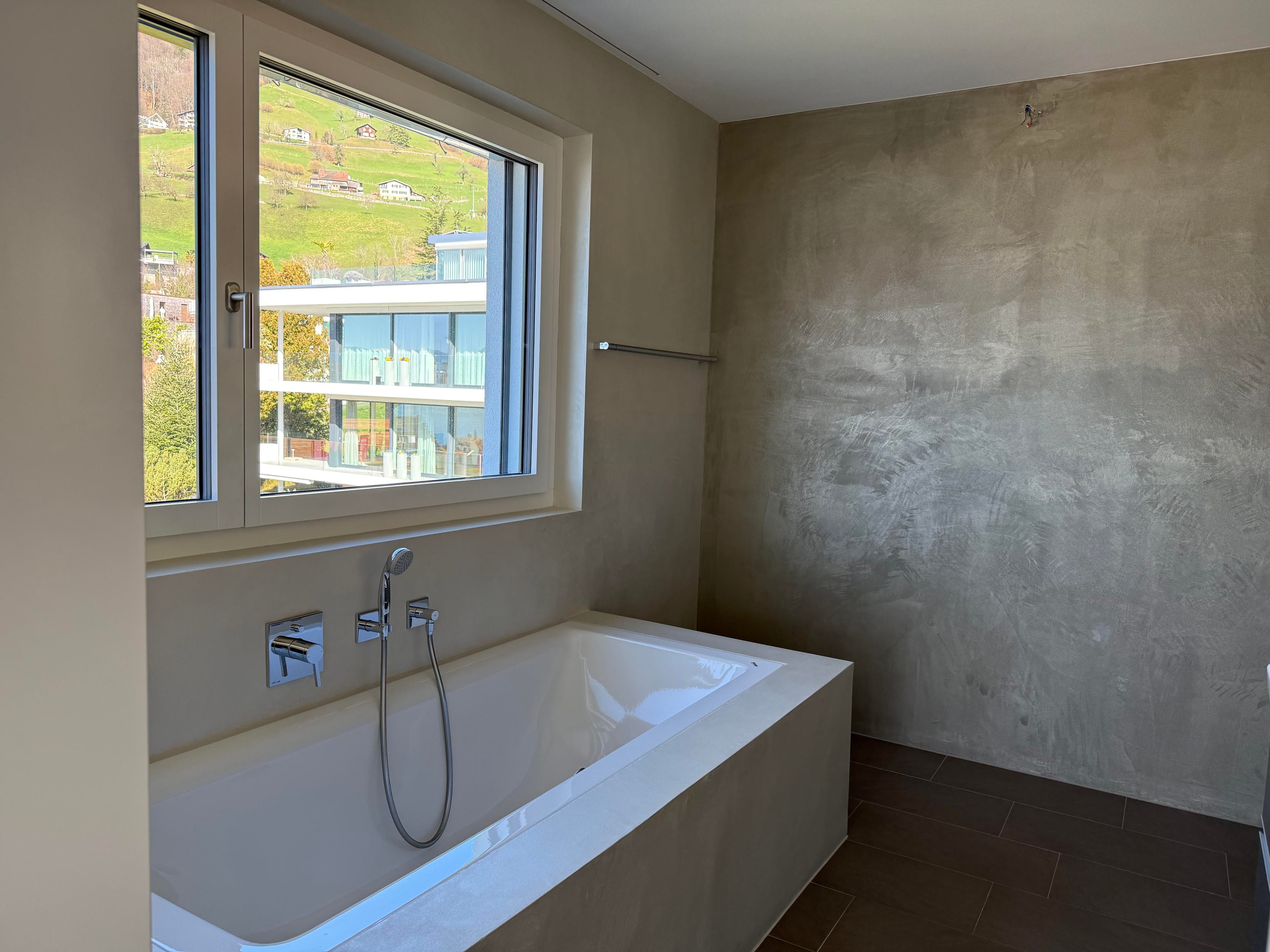 5.5-Zimmer-Maisonette mit unverbaubarer Seesicht, Gersau - 11