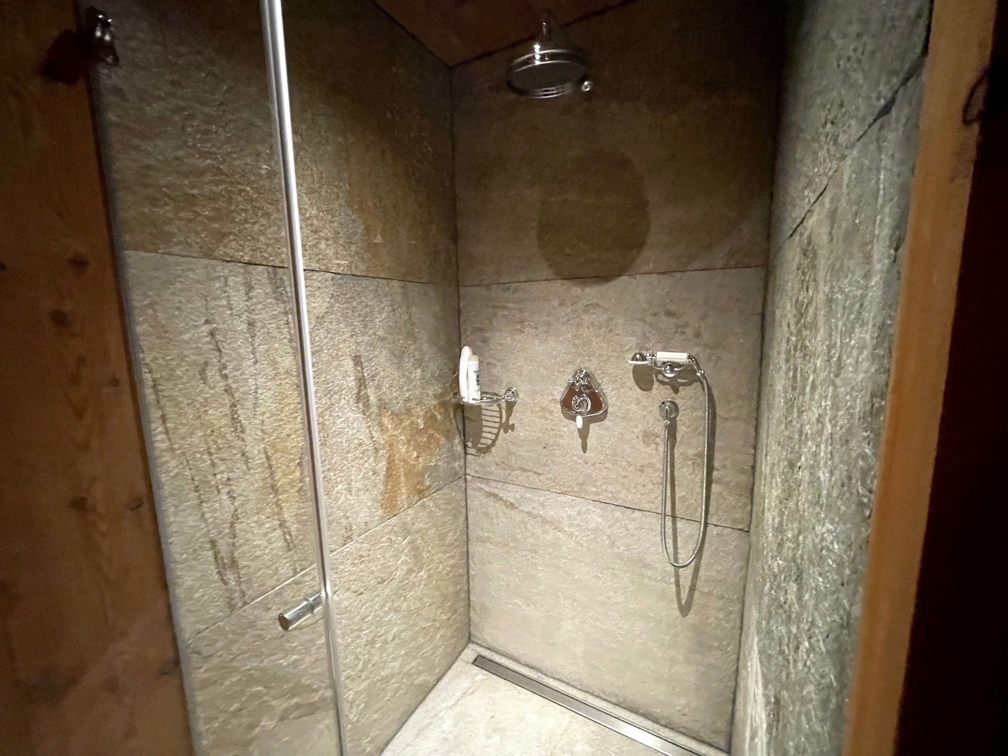 3.5-Zi. Designwohnung mit grosser Terrasse in Laax kaufen - 10