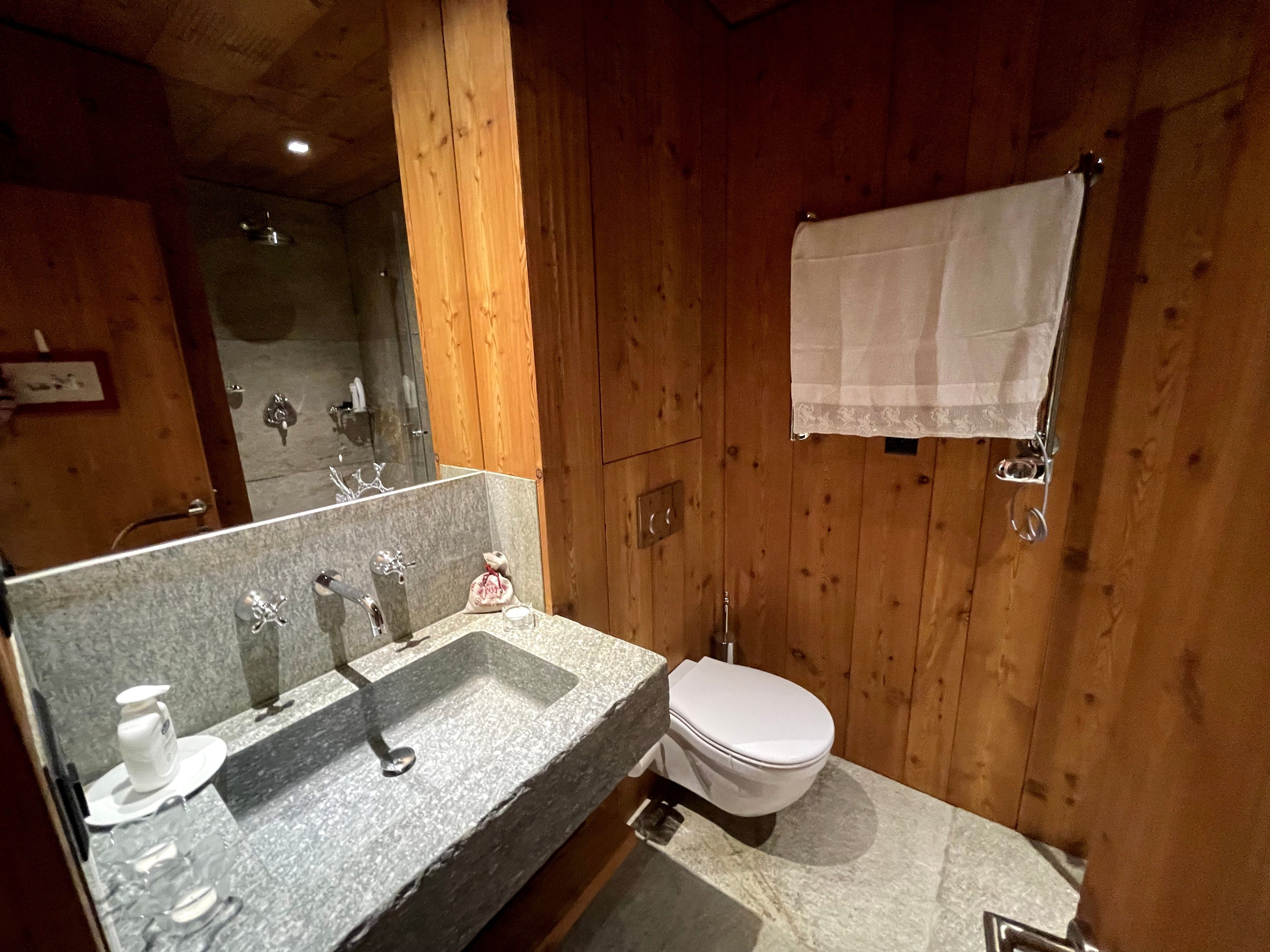 3.5-Zi. Designwohnung mit grosser Terrasse in Laax kaufen - 9