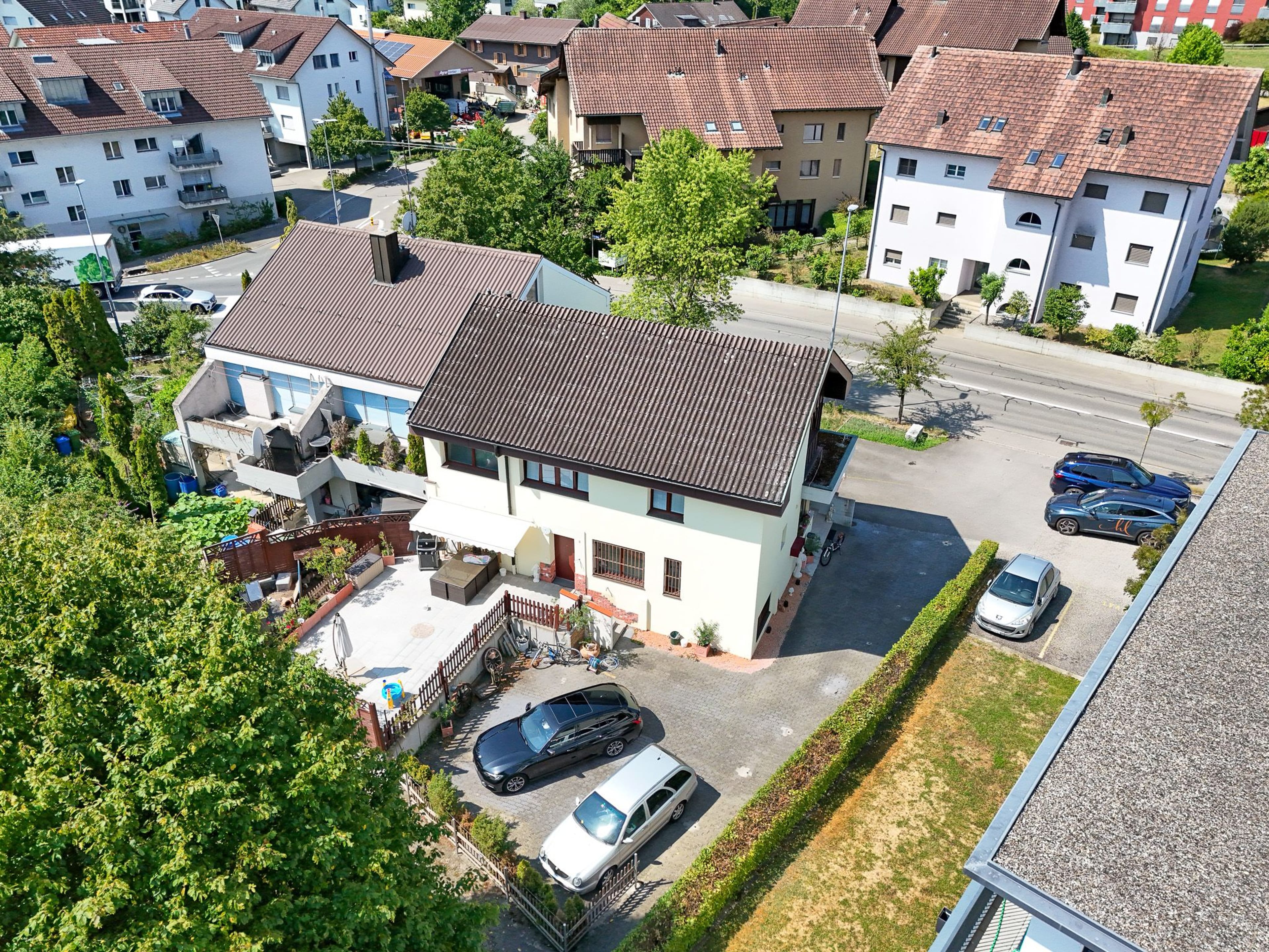 Doppeleinfamilienhaus mit 2 Wohnungen in Auw kaufen - 36