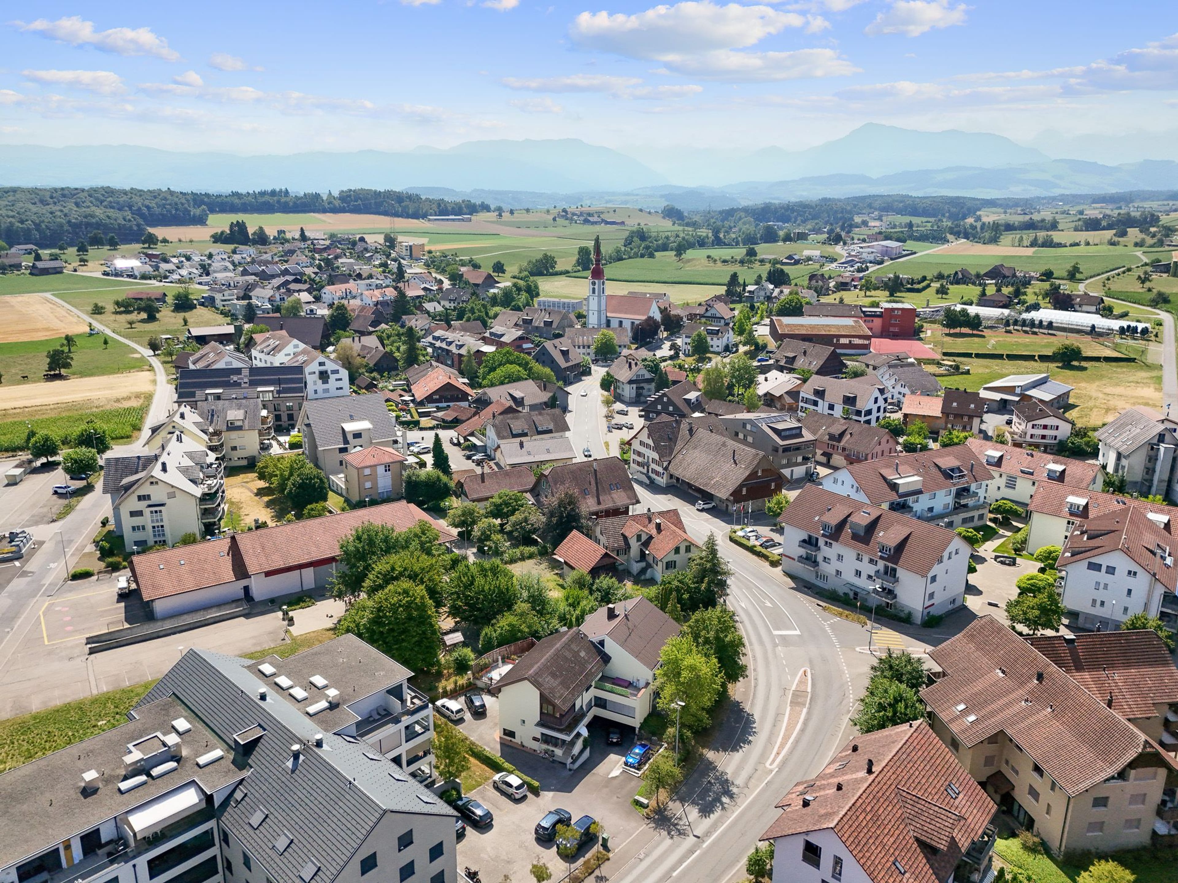 Doppeleinfamilienhaus mit 2 Wohnungen in Auw kaufen - 35
