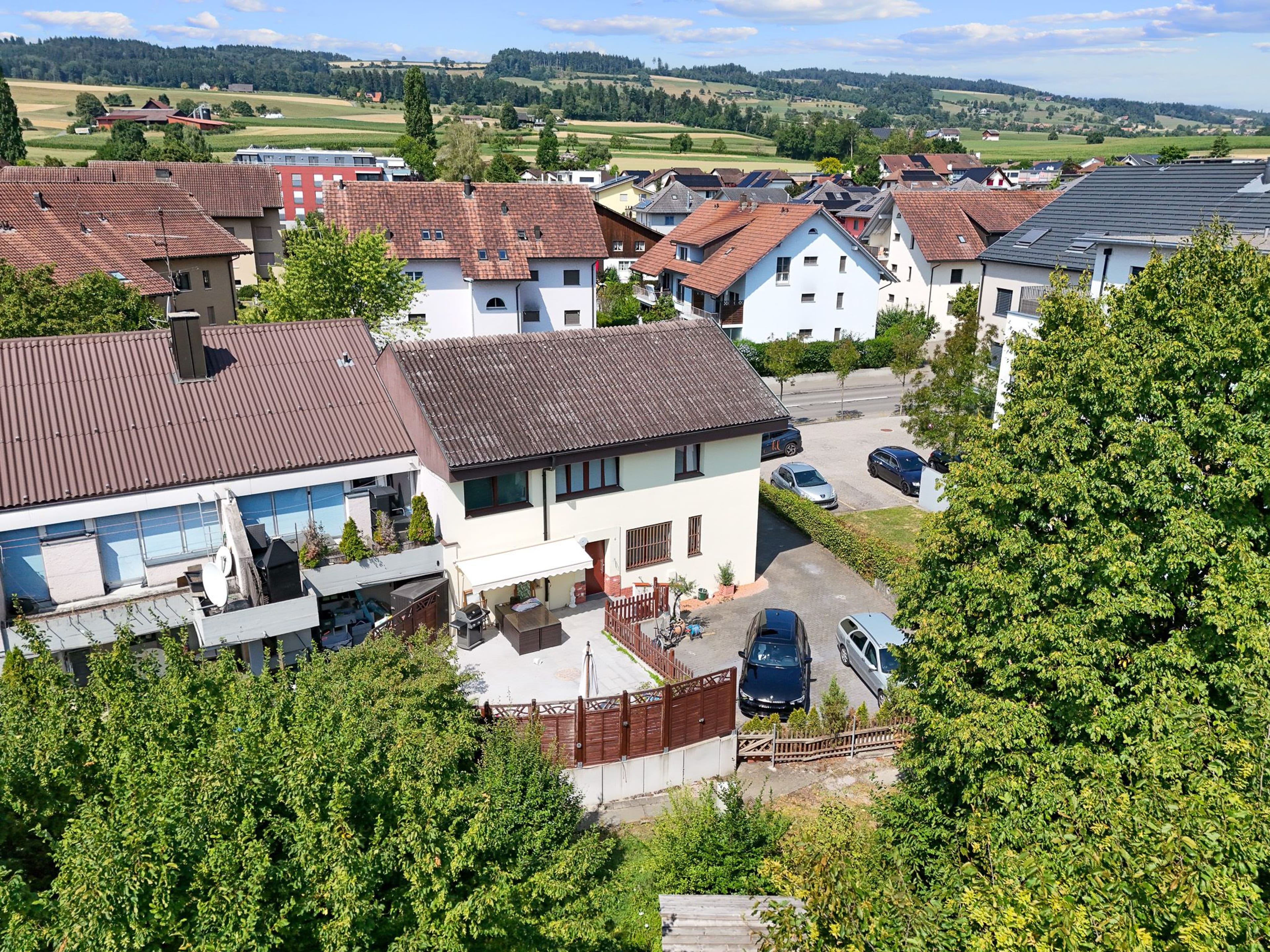 Doppeleinfamilienhaus mit 2 Wohnungen in Auw kaufen - 12