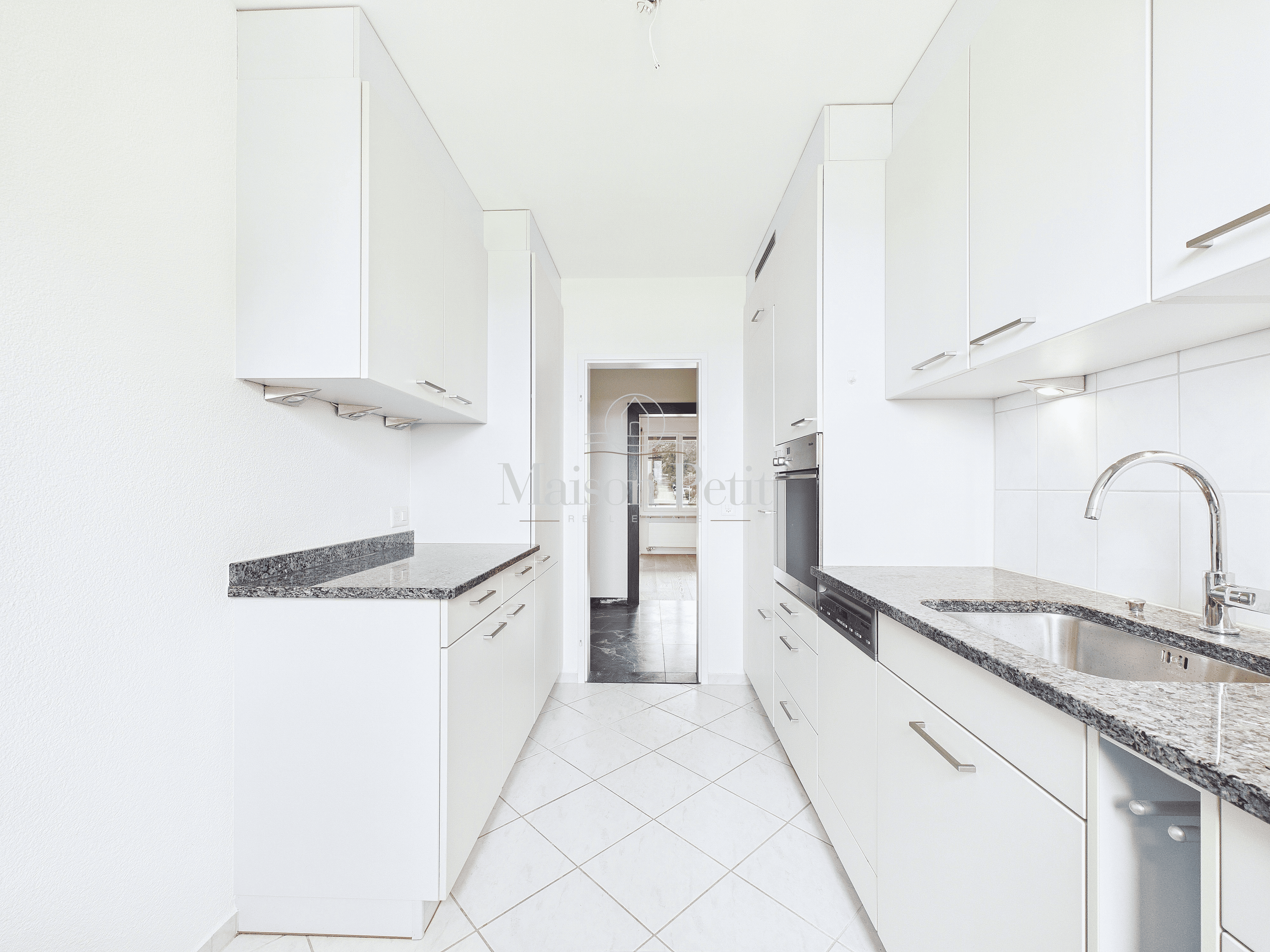 3,5 Zimmer Wohnung - klein im Auftritt, gross im Charakter - 10