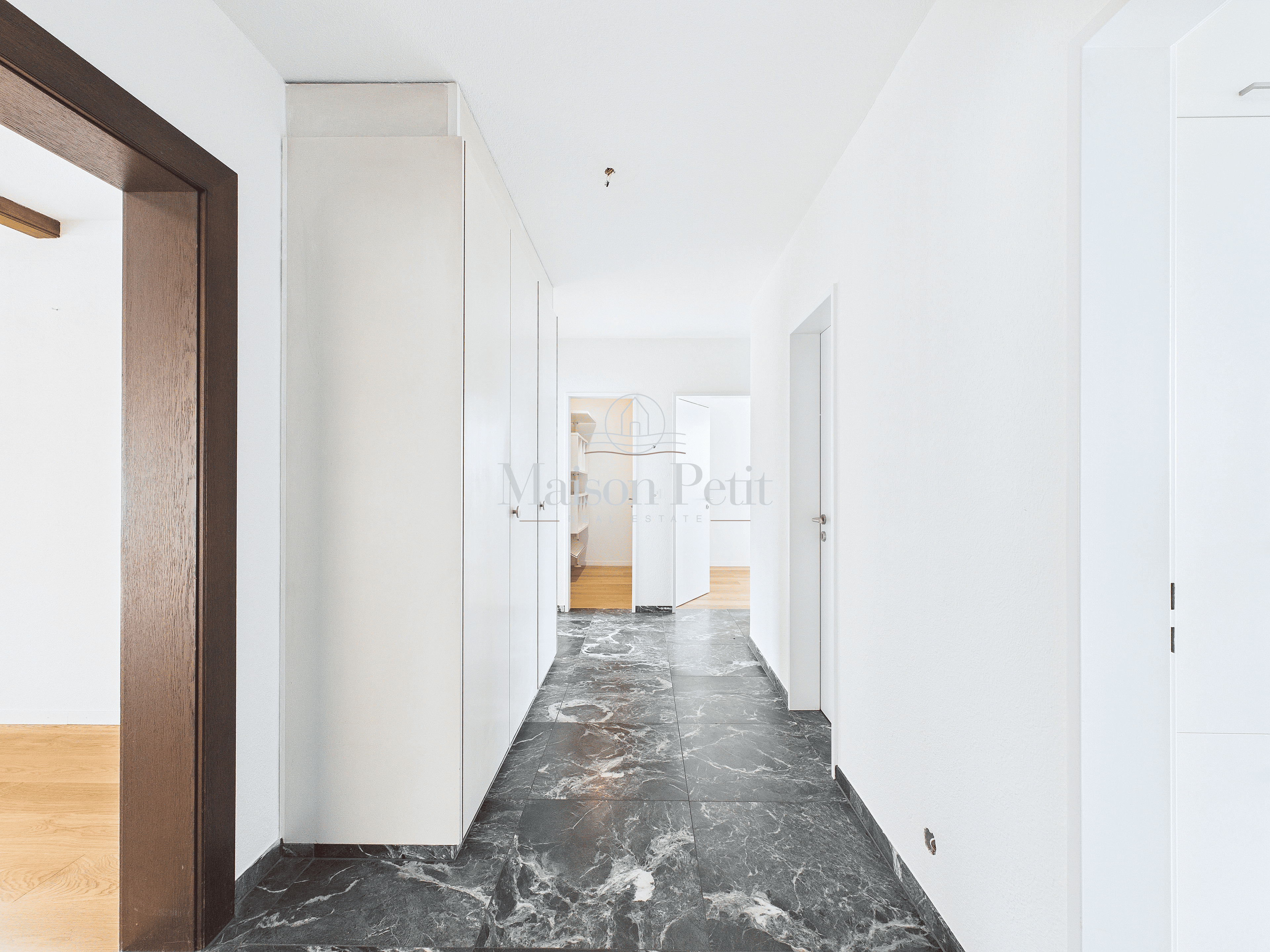 3,5 Zimmer Wohnung - klein im Auftritt, gross im Charakter - 12