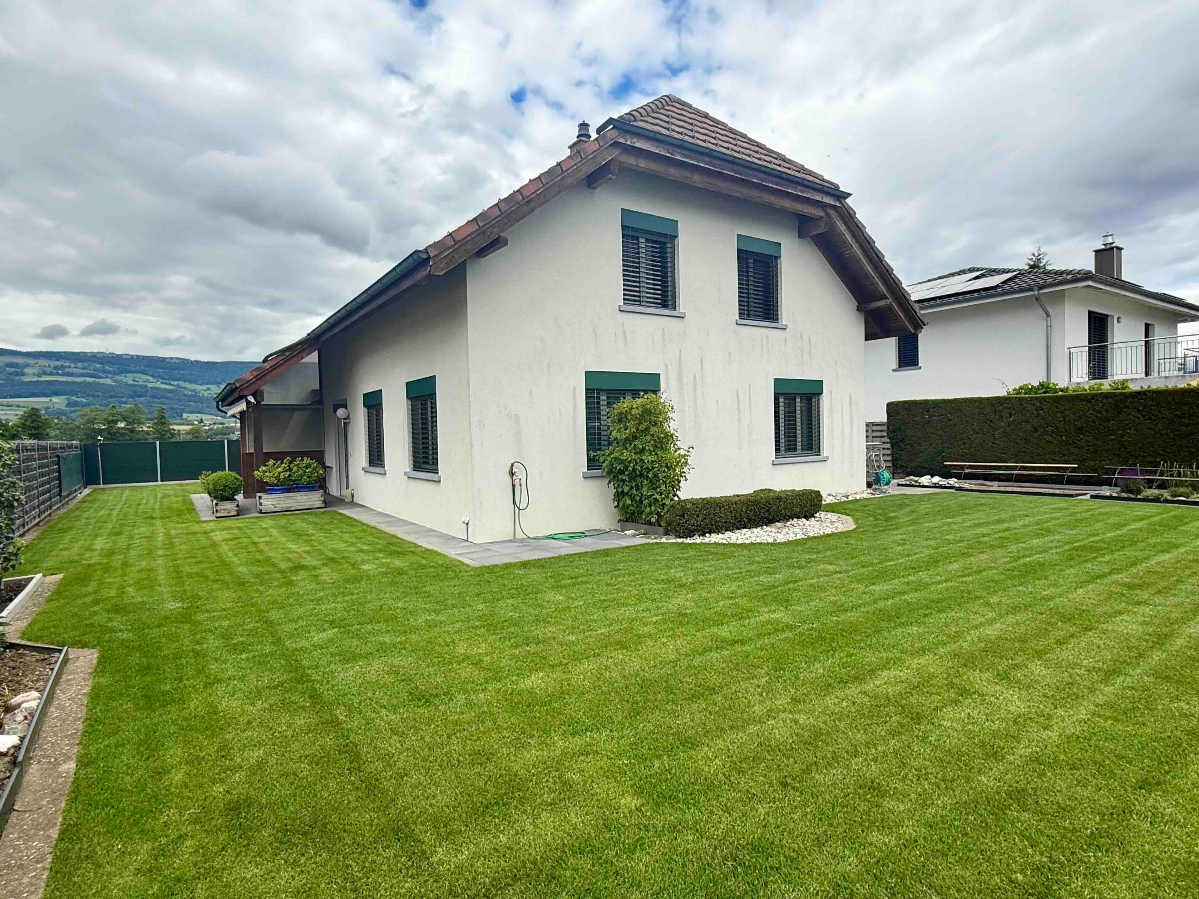 6.5-Zi. Einfamilienhaus mit Sauna & Garten in Deitingen