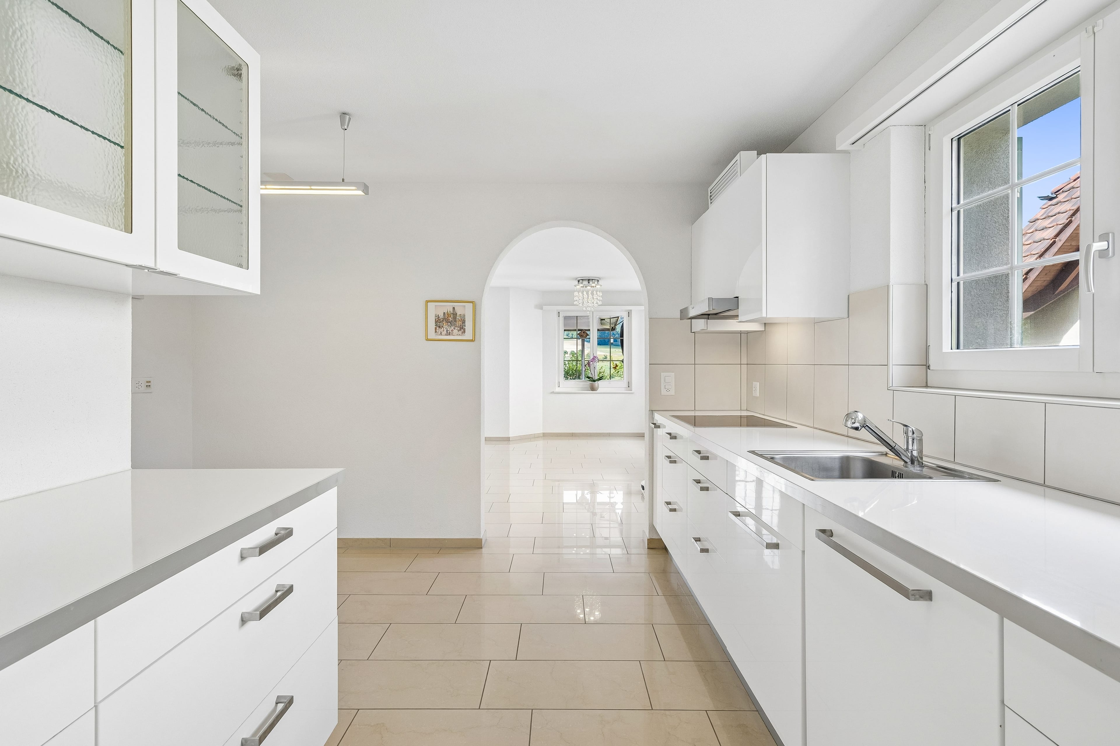 Exklusive Landhausvilla mit Türmli an sonniger Südwesthanglage, nur 30 Minuten bis Zürich HB - 10
