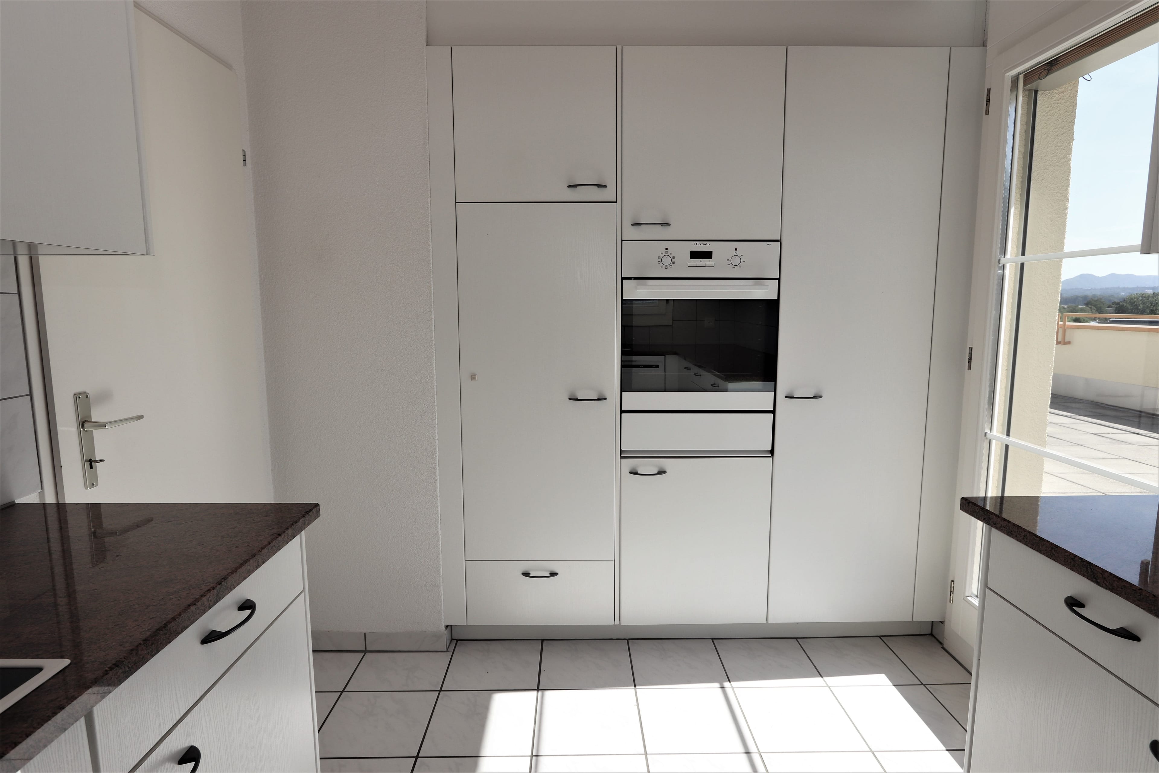 4.5-Zimmer-Attikawohnung mit 147 m² Terrassenfläche - Bild 4