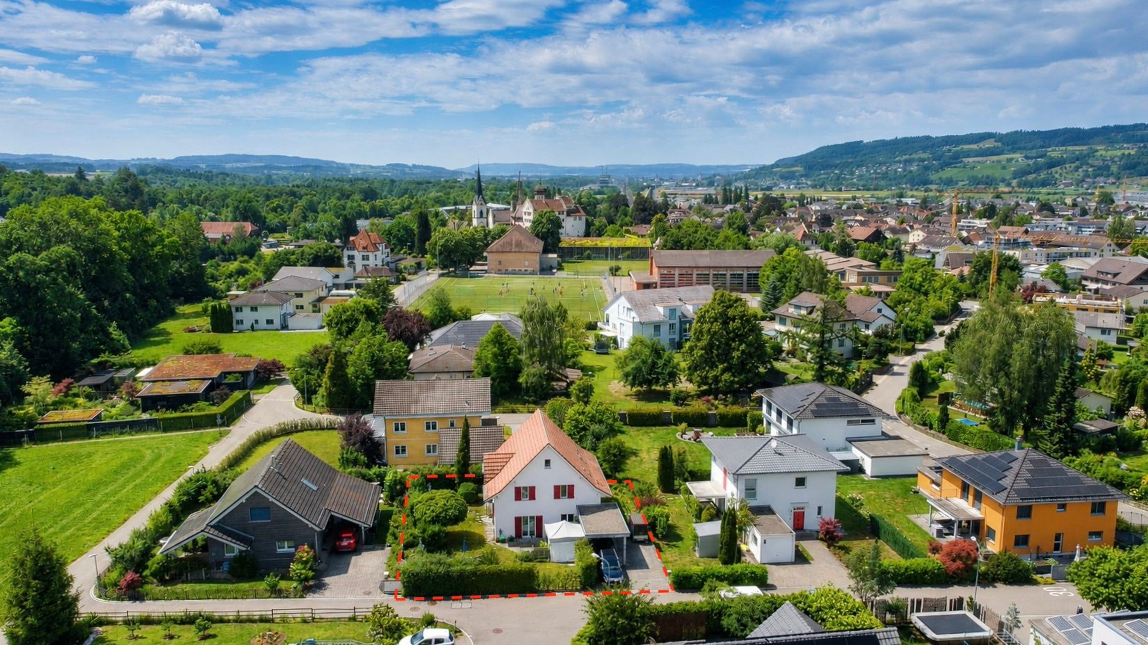 5.5-Zi. EFH mit grossem Garten und Carport in Bürglen - 2