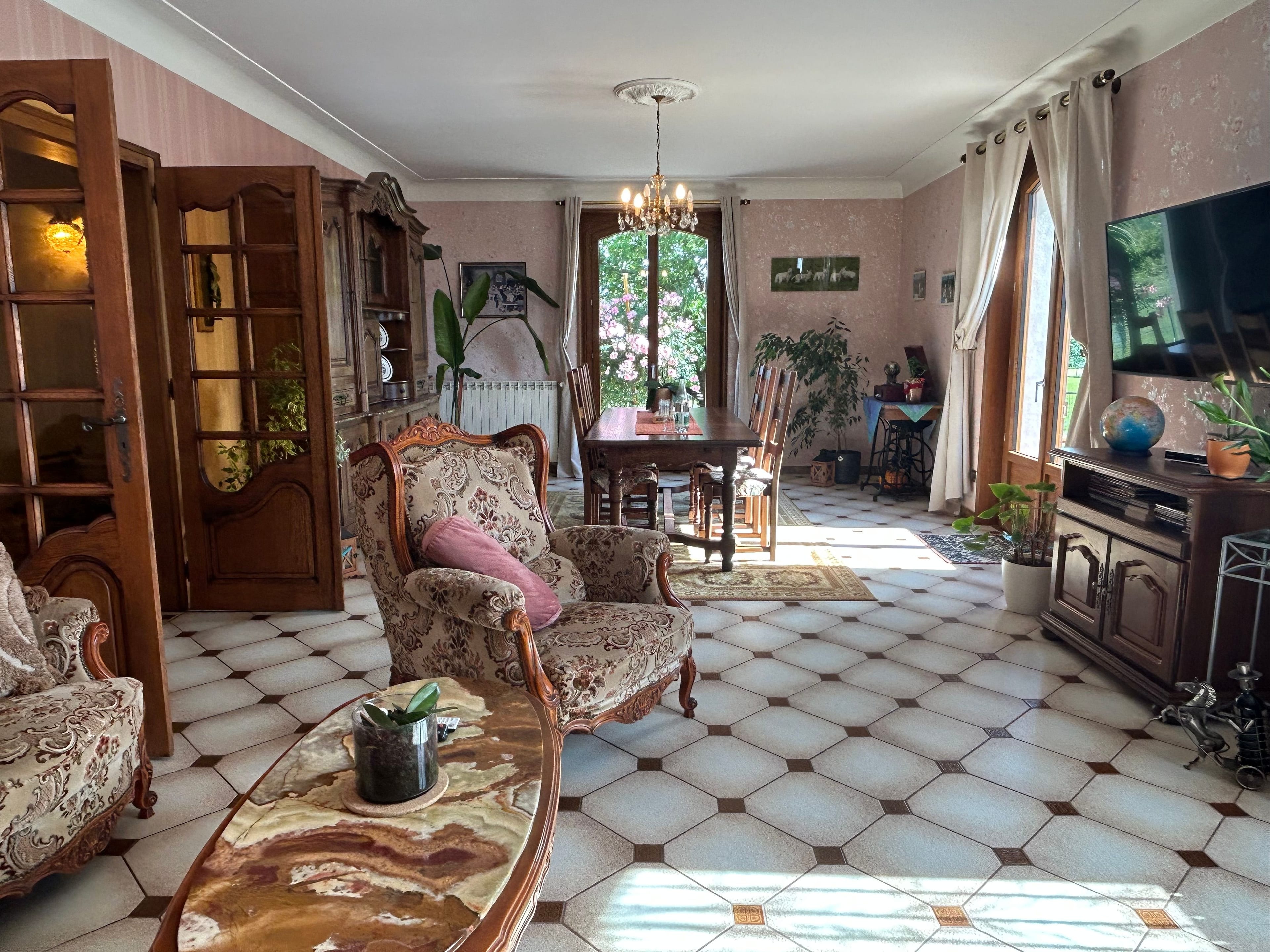 7.5-Zimmer-Landhaus mit 1 ha Grundstück in Monthureux-sur-Saône (FR) nähe Basel und Boncourt - 4