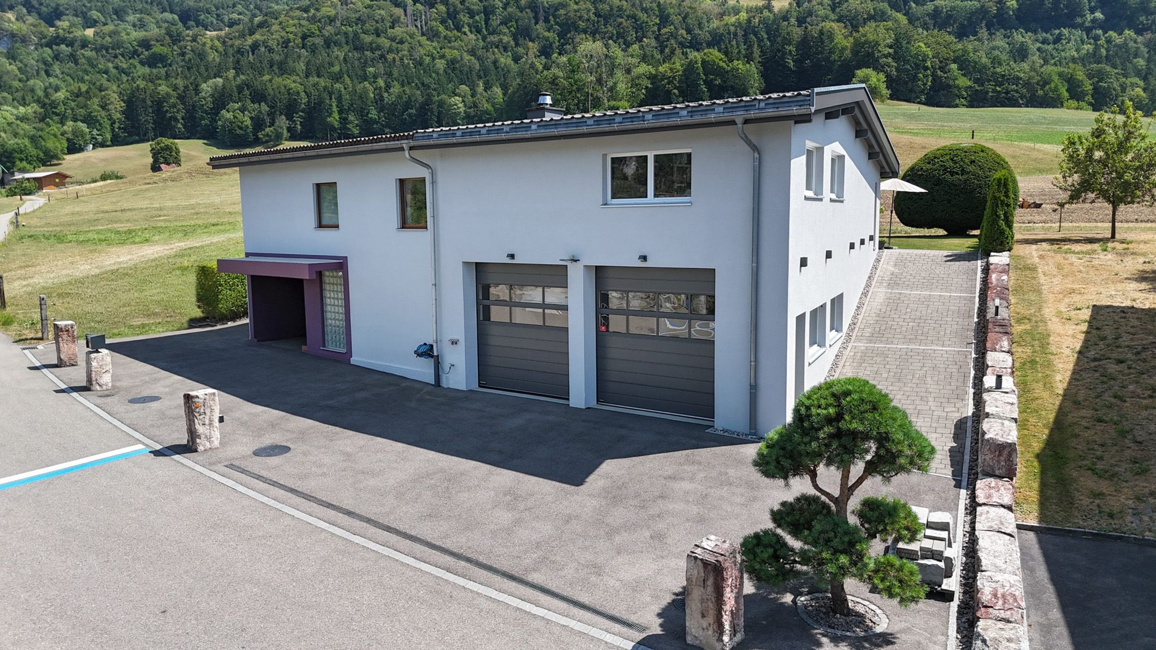 Wohnen mit Potenzial: Exklusives Zuhause mit Vielzweck-Anbau in traumhafter Lage - 1