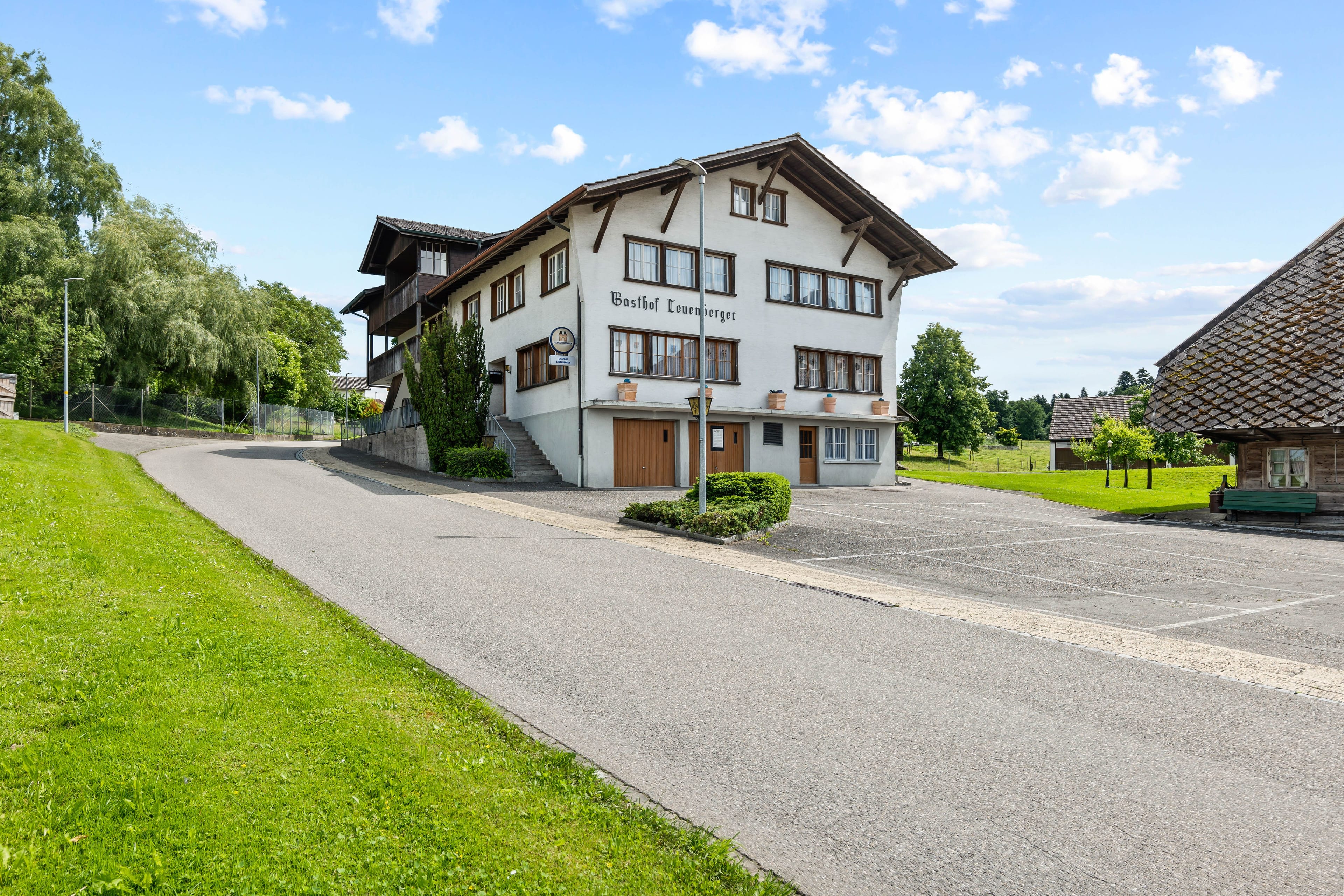 Mehrfamilienhaus mit zusätzlichem Bauland - 2