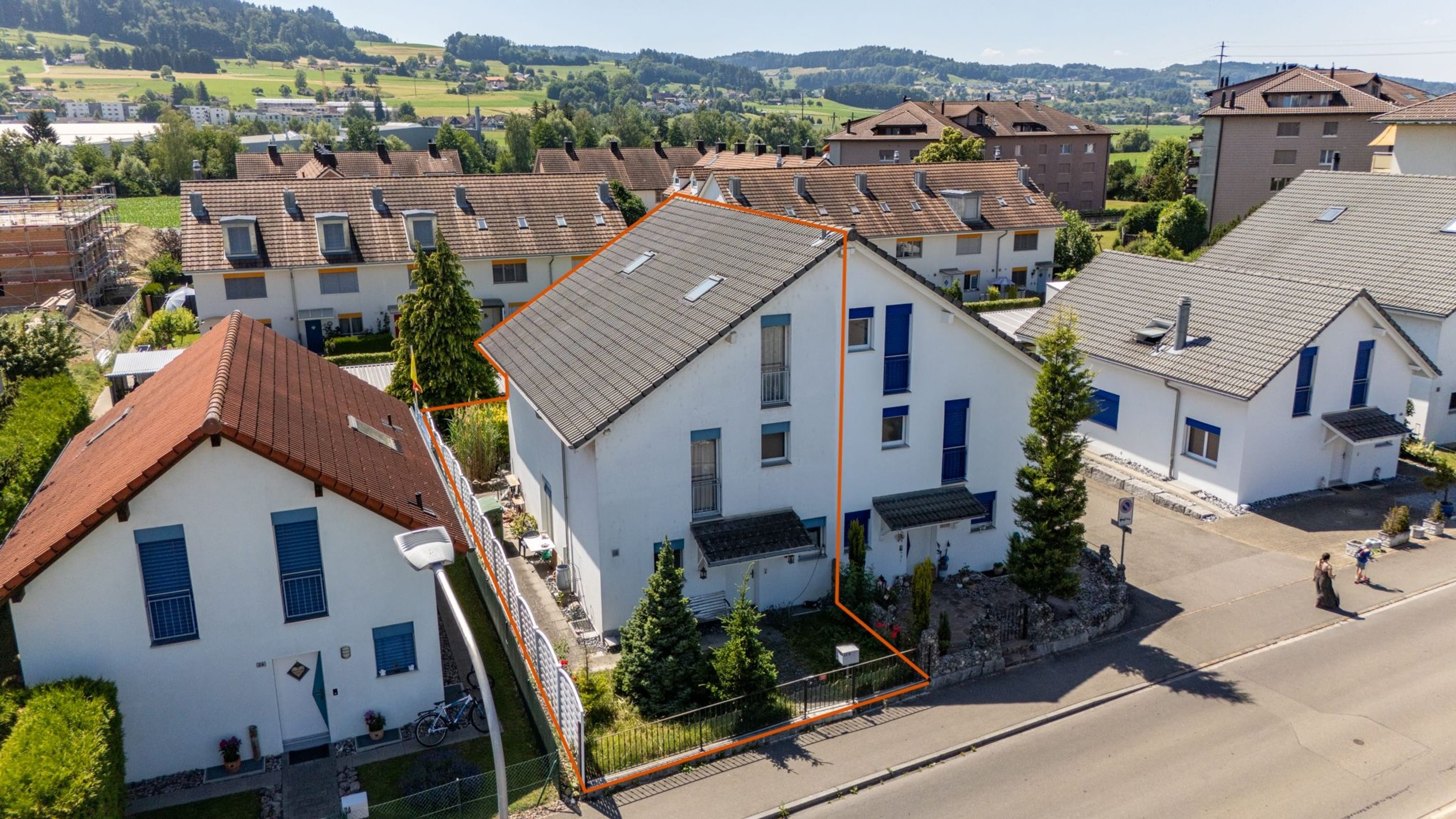 5.5-Zi.-DEFH mit Garten & 2 Garagen in Reinach AG kaufen