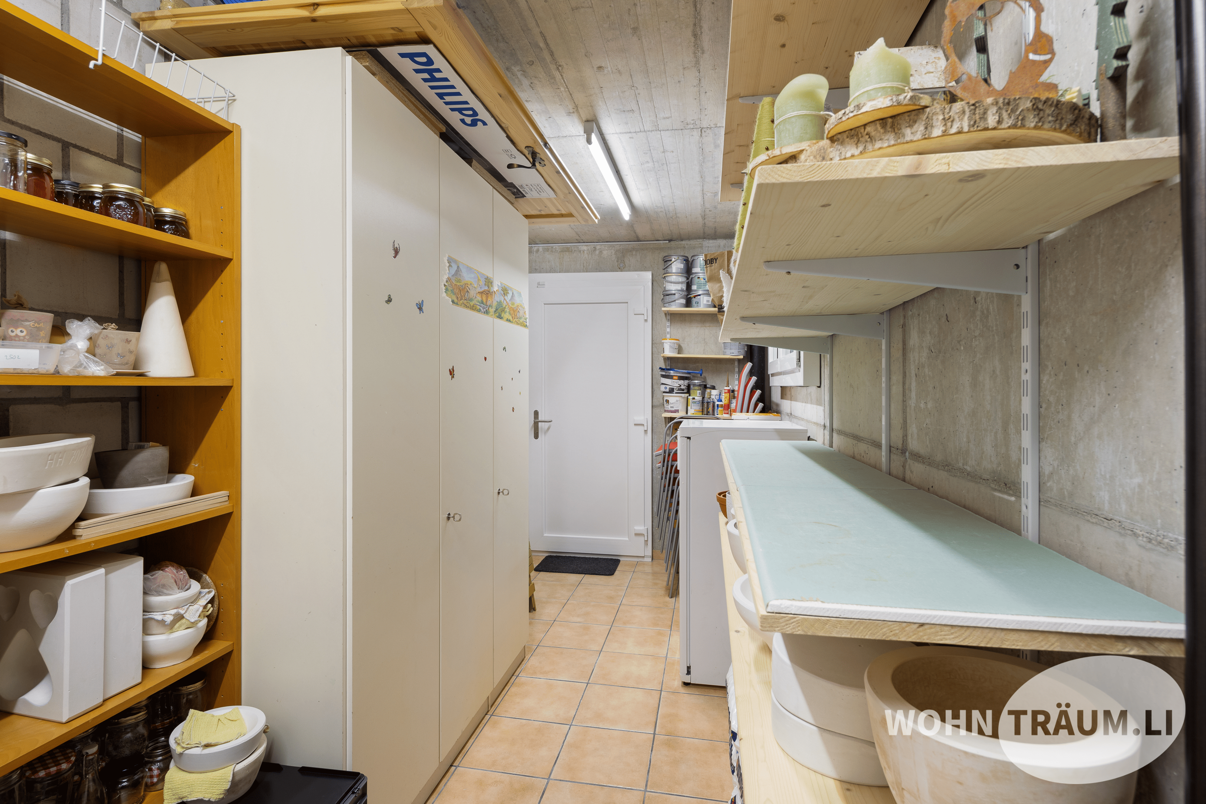 Im idyllisch gelegenen Wohnquartier von Mahren-Lostorf befindet sich dieses grosszügige 7½-Zimmer Einfamilienhaus. - 18