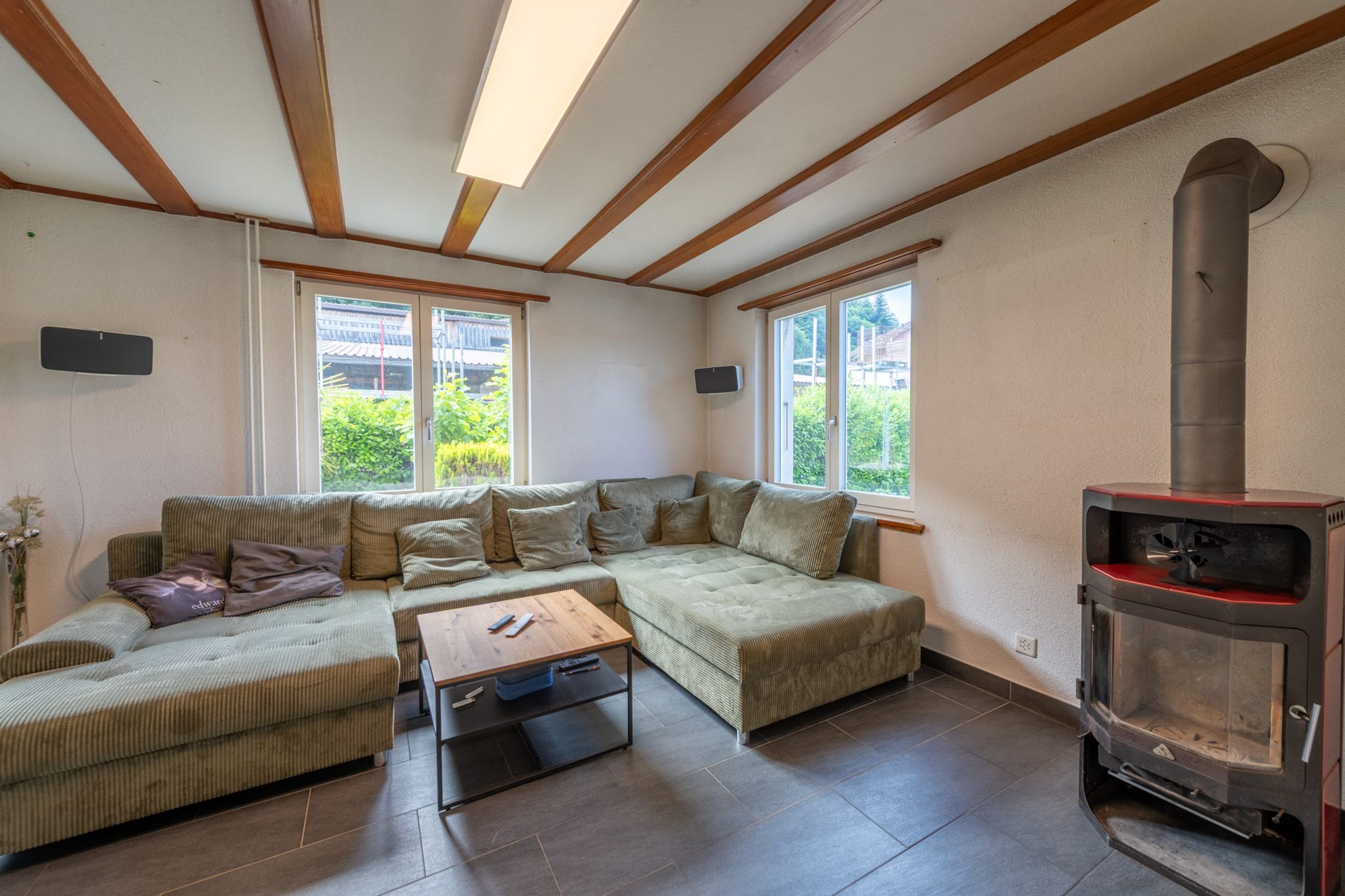 Wohnen & Entspannen: Freistehendes Einfamilienhaus mit grosszügigem Garten - Bild 2