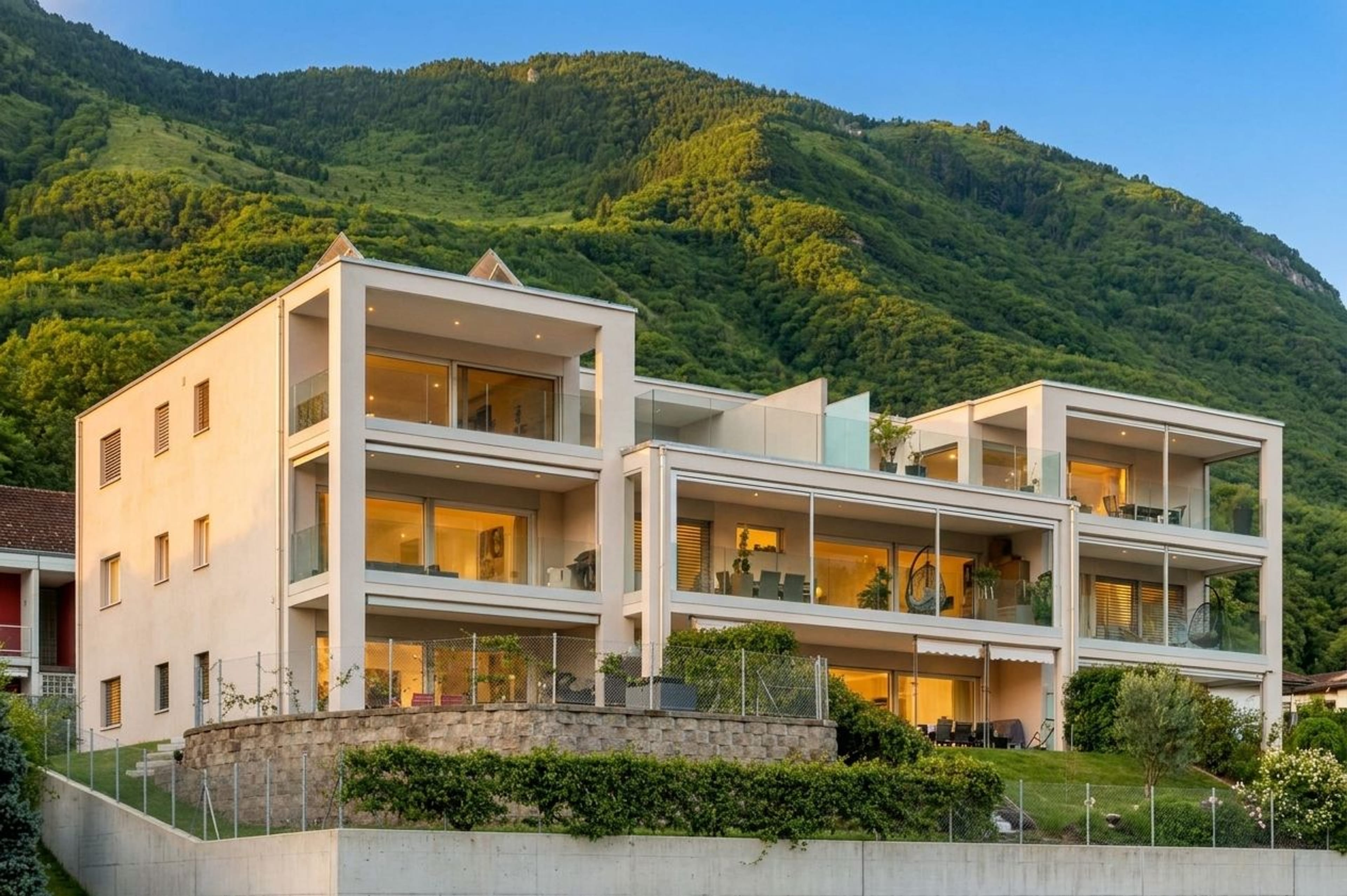 3.5 locali moderno e luminoso con loggia a Claro - 6