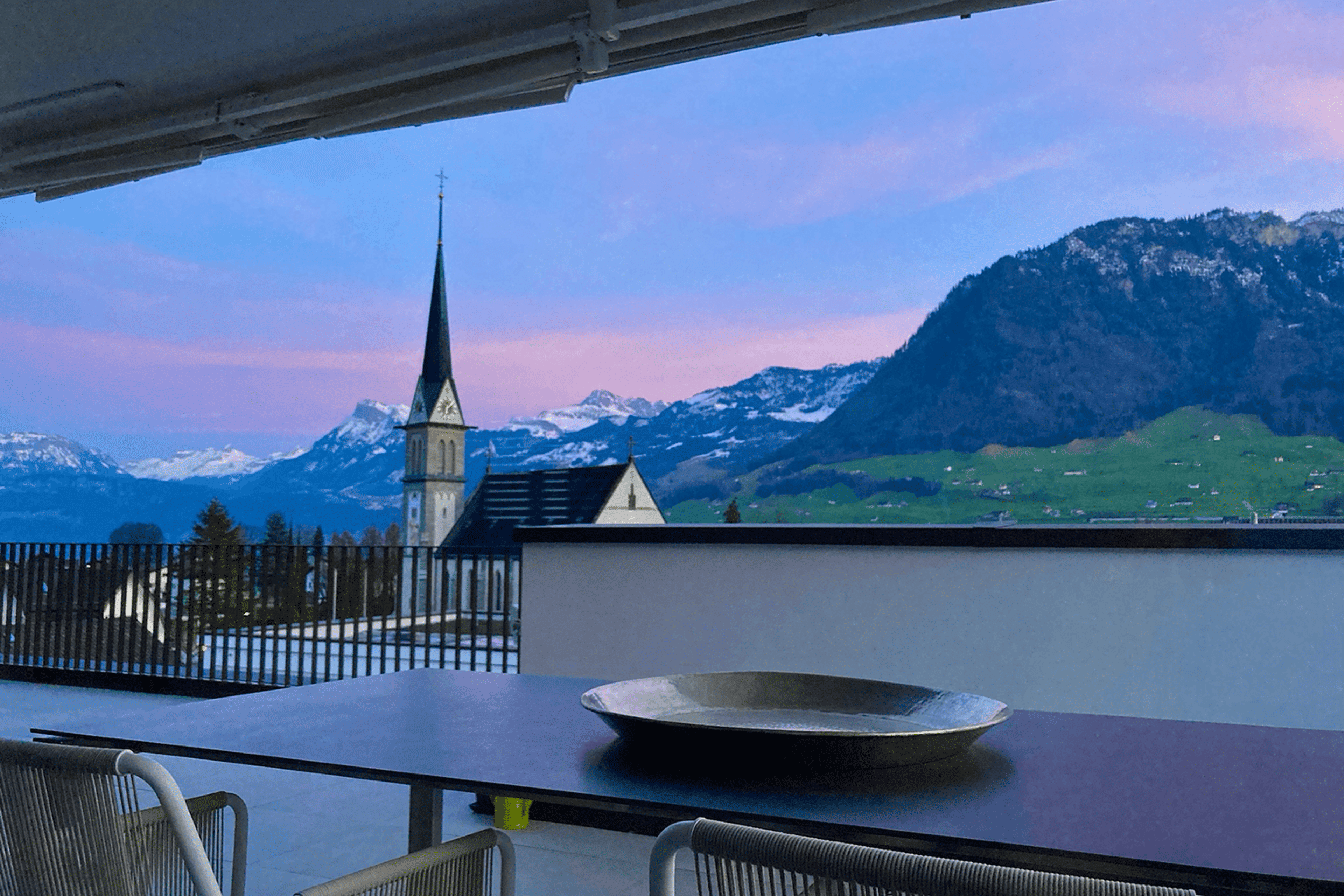 5.5-Zi. Attika mit 112 m² Süd-Terrasse in Ennetbürgen mieten - 12