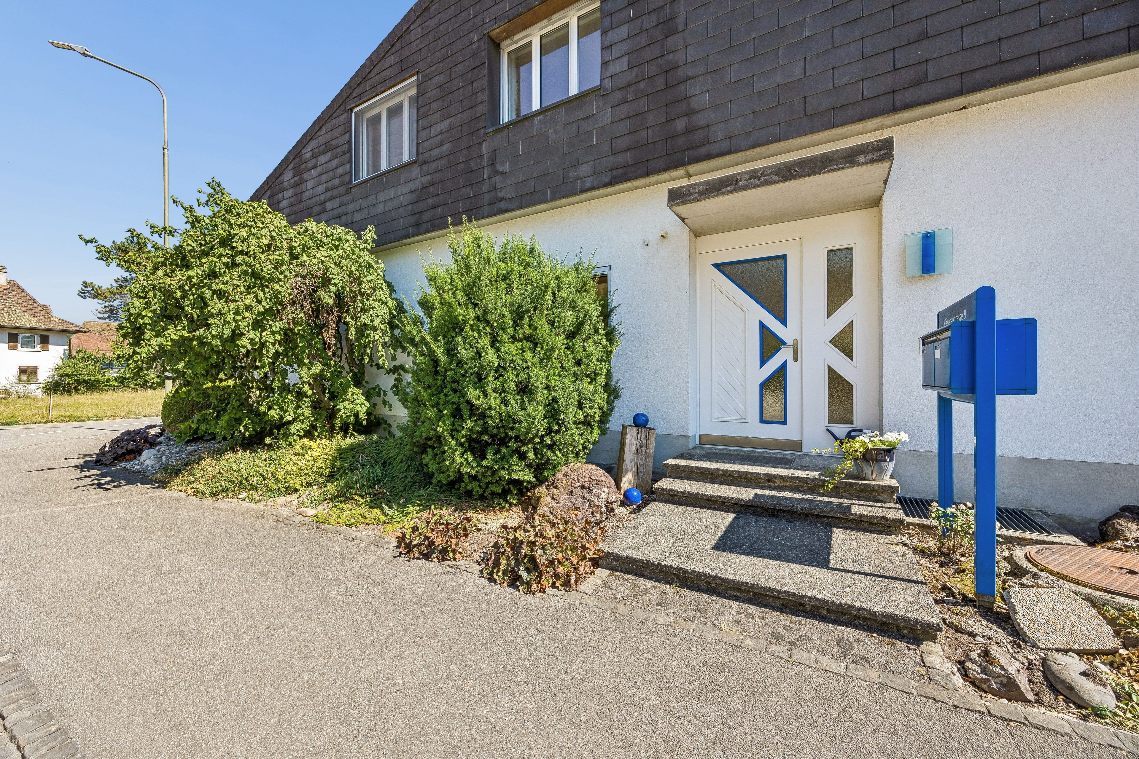 Grosses Wohn- und Geschäftshaus mit Garten in Roggwil kaufen - 1