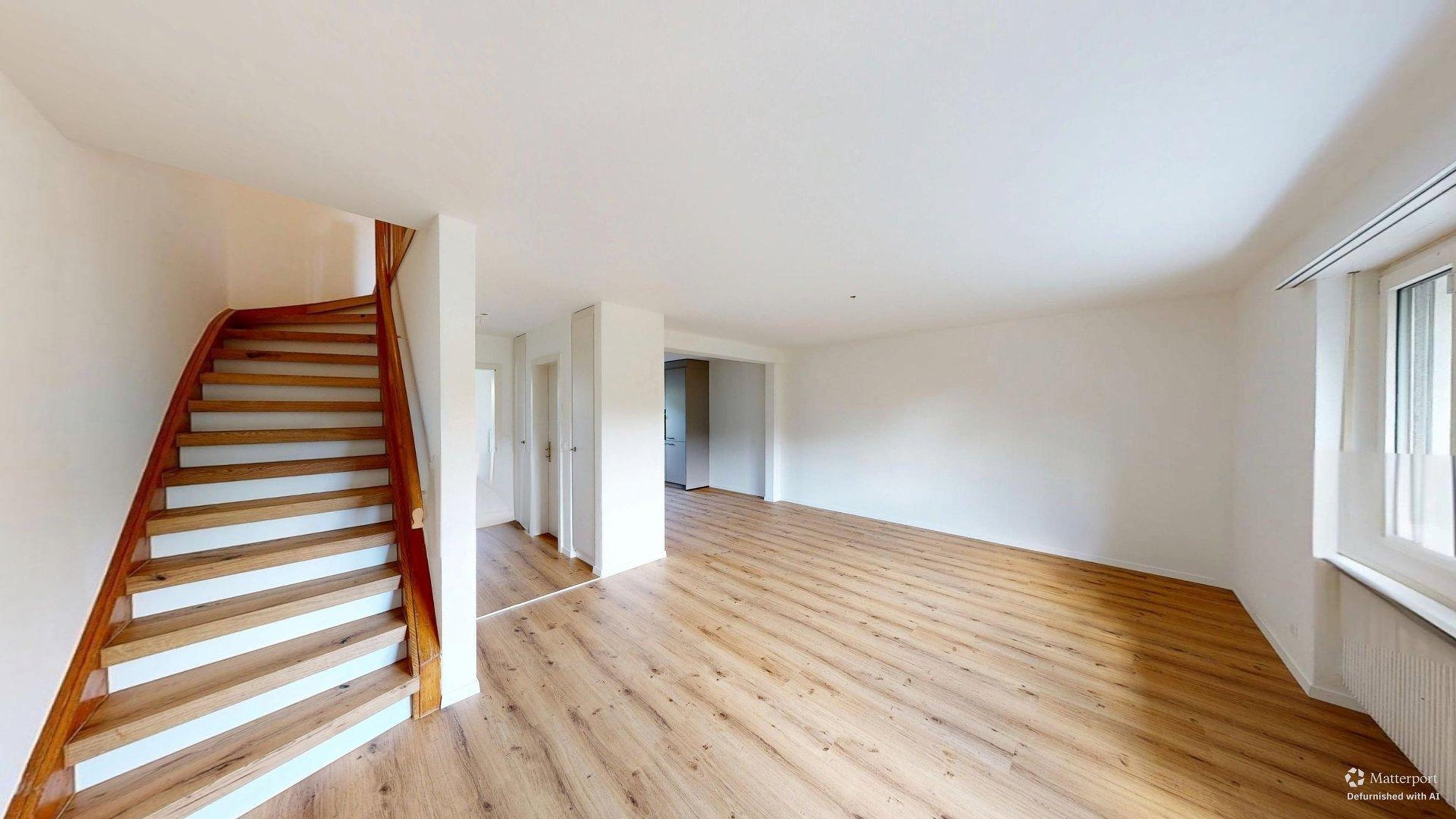 Frisch saniert – 4.5-Zi.-Reihenmittelhaus mit Garten und Terrasse - Bild 2