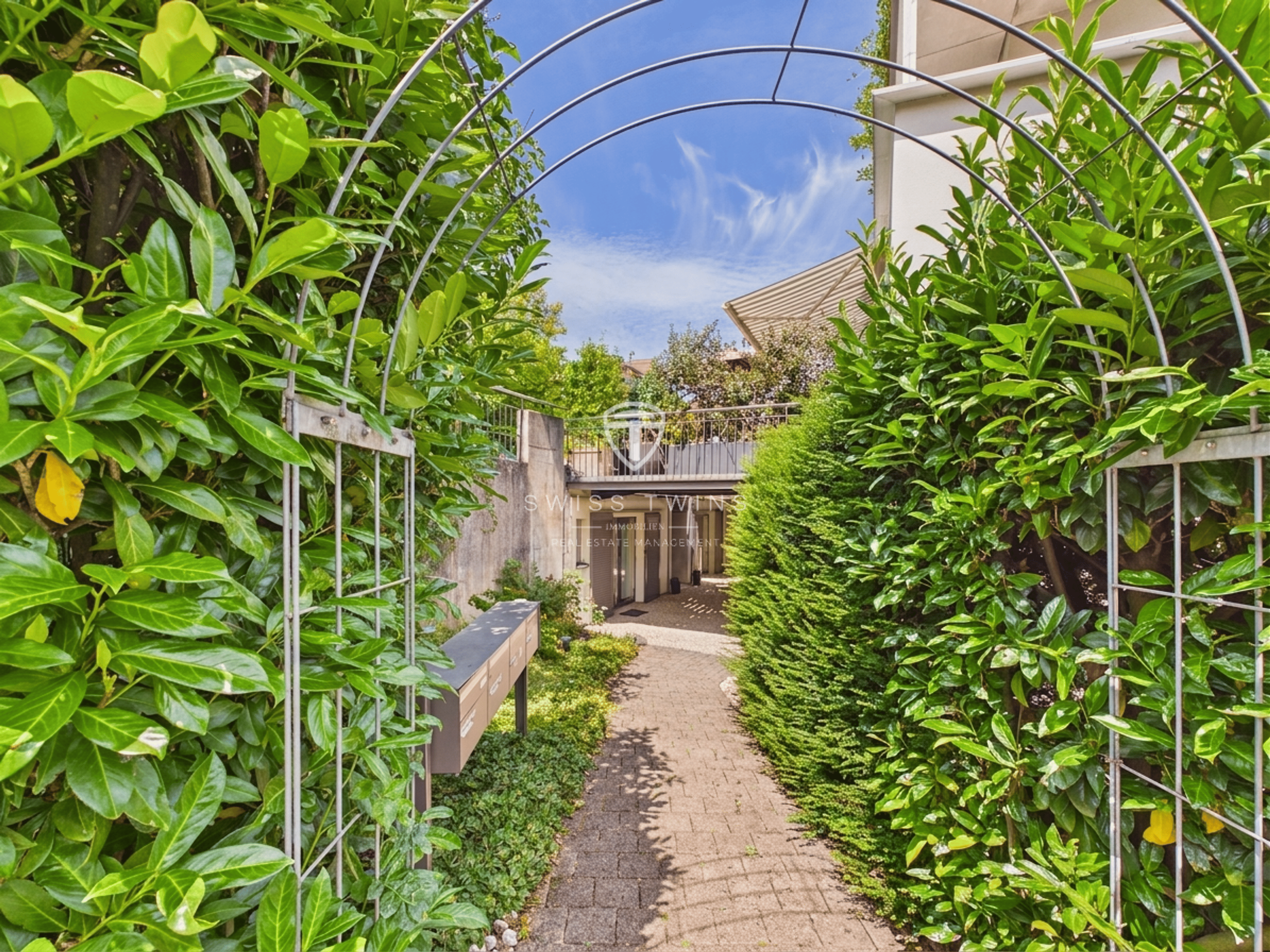 5.5-Zi. Reiheneckhaus mit Weitblick und Terrasse in Horgen - 13