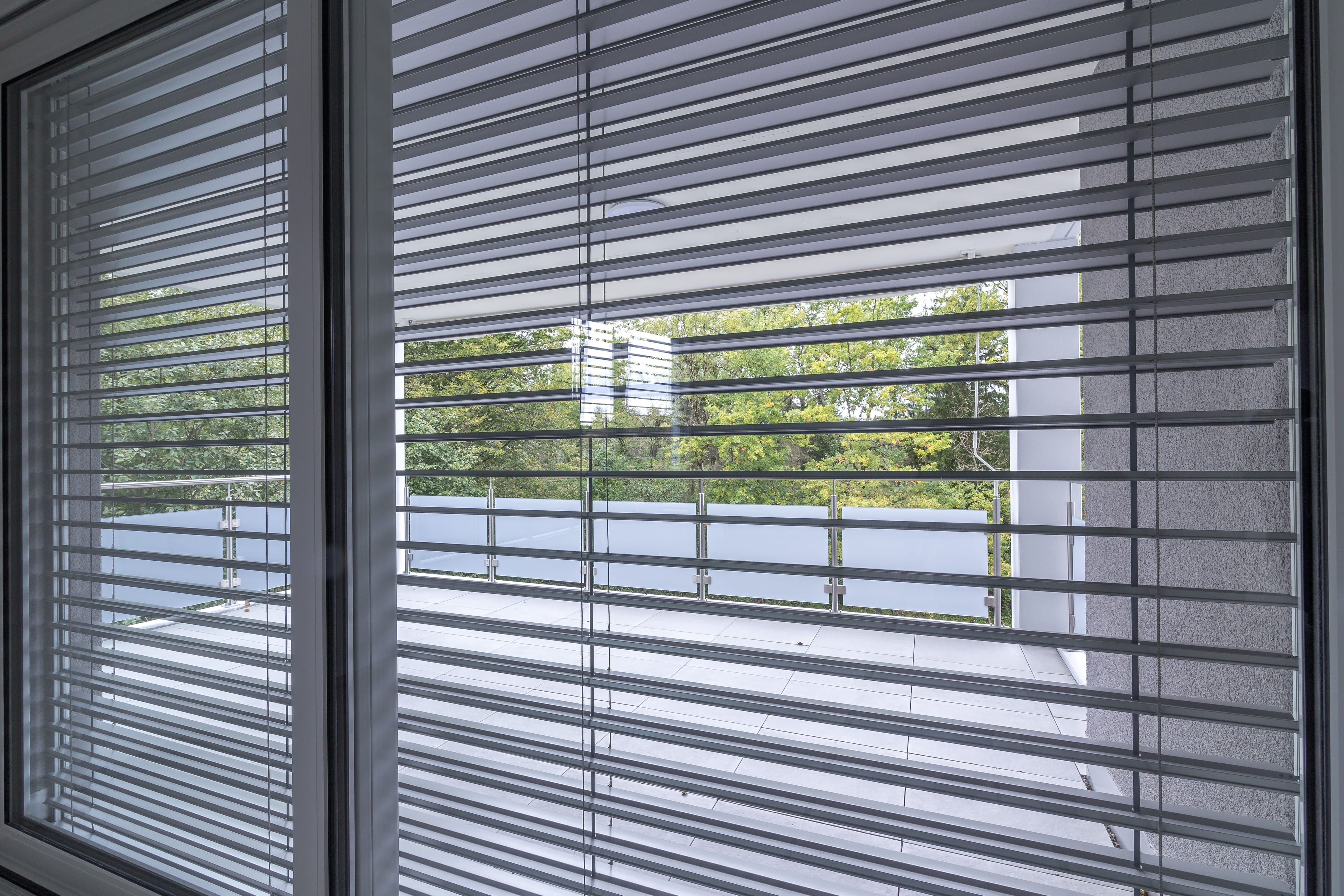 Helle 2.5-Zimmer-Wohnung mit grossem Wohnraum in Fahrweid - 8