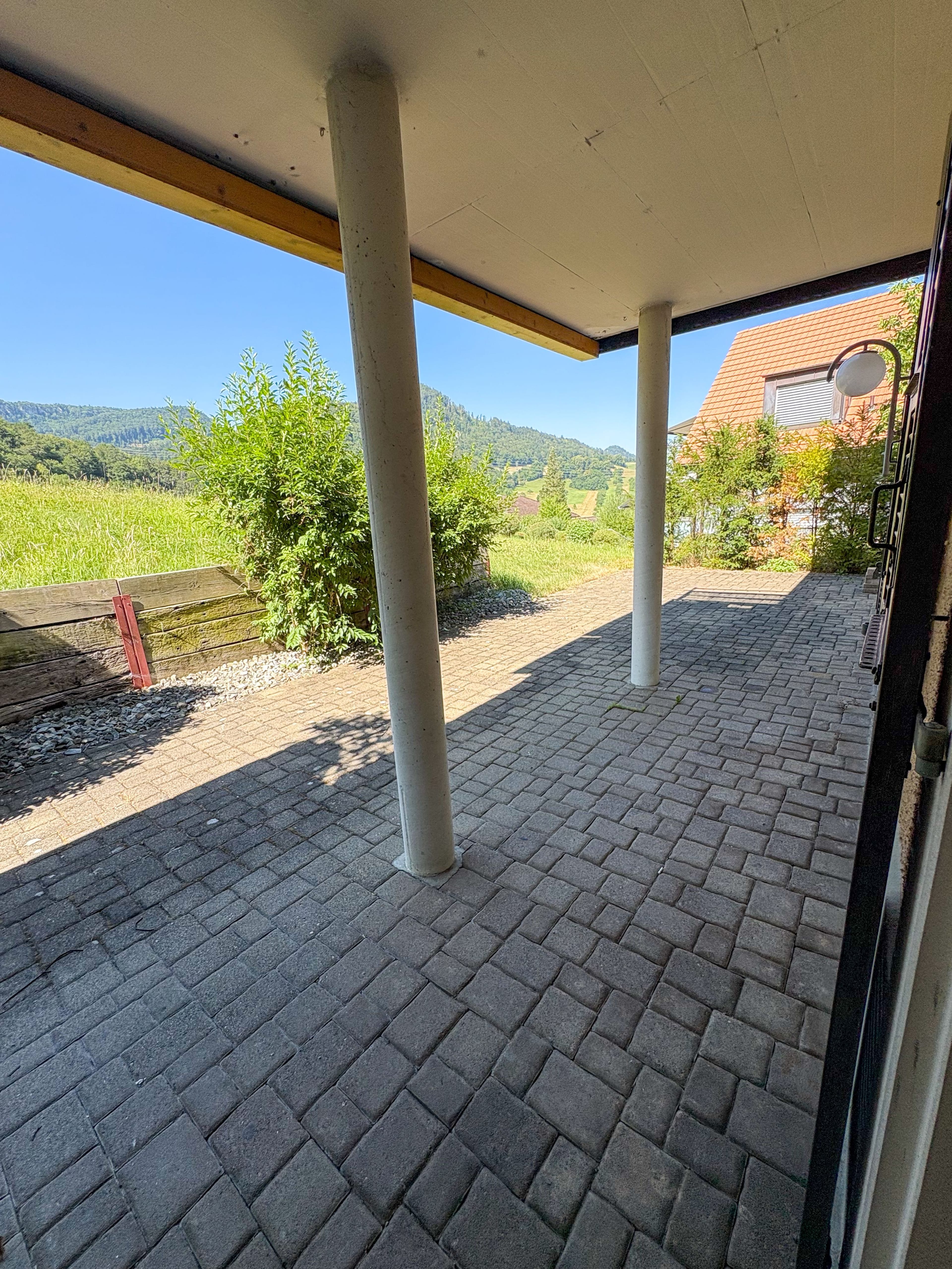4-Zimmer-Gartenwohnung mit Cheminée in Büsserach mieten - 2