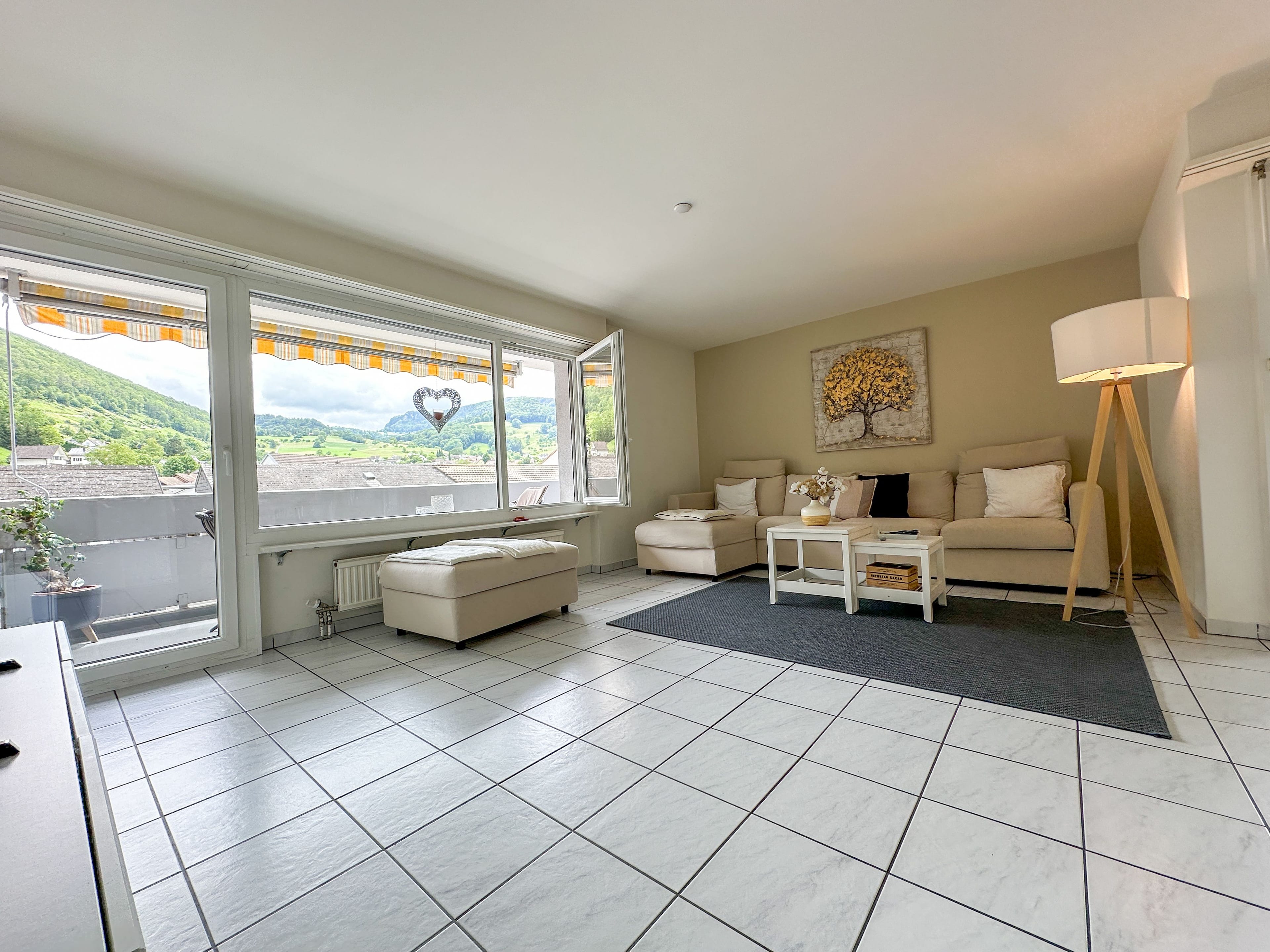 Helle 4-Zimmer-Wohnung mit Balkon in Oberdorf mieten - 2