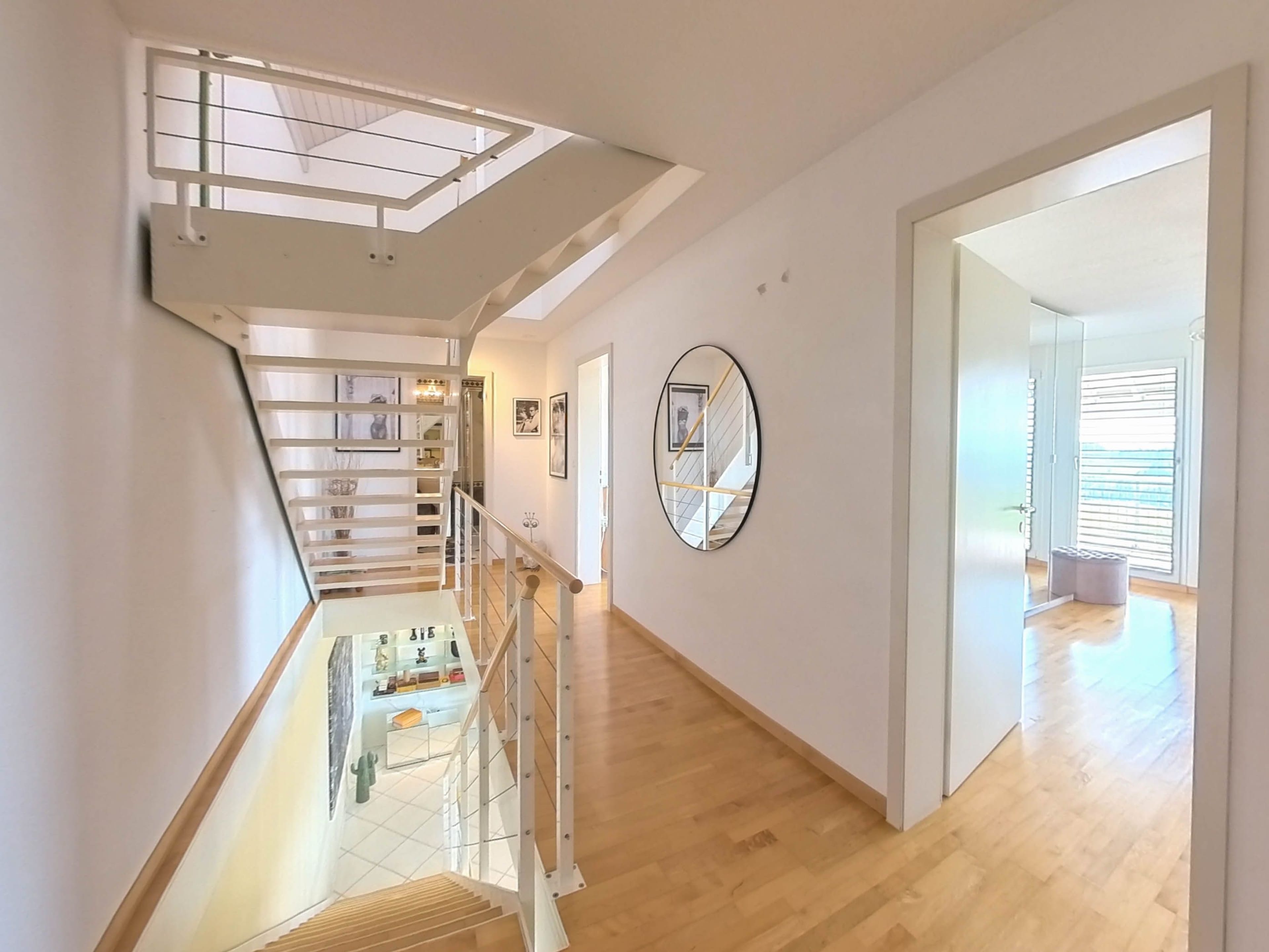 Top 4½ Zimmer-Einfamilienhaus mit 2 Zimmer-Einliegerwohnung - 2