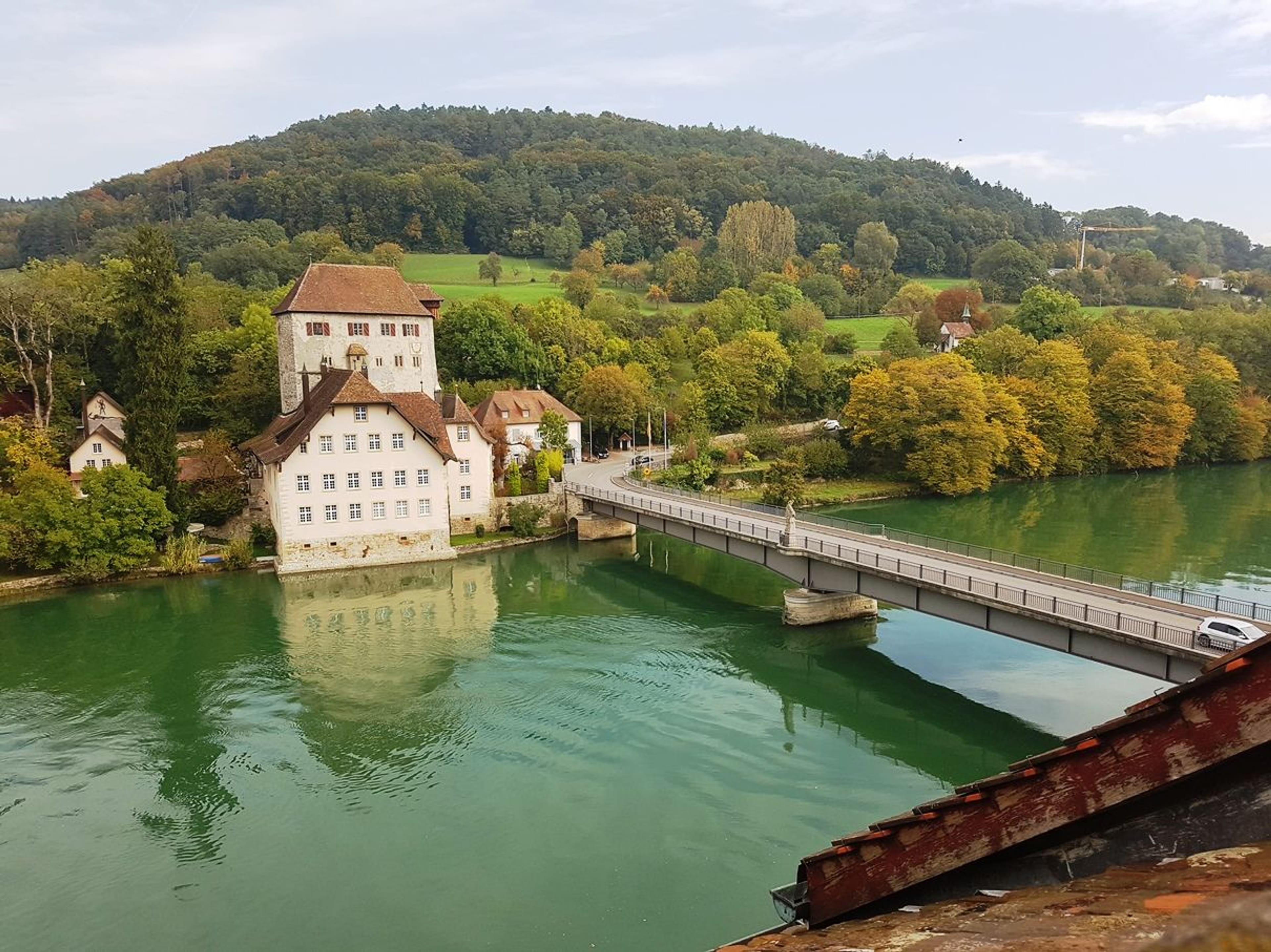 Charme und Raum: 3.5-Zimmer-Dachwohnung in Kaiserstuhl mieten - 5