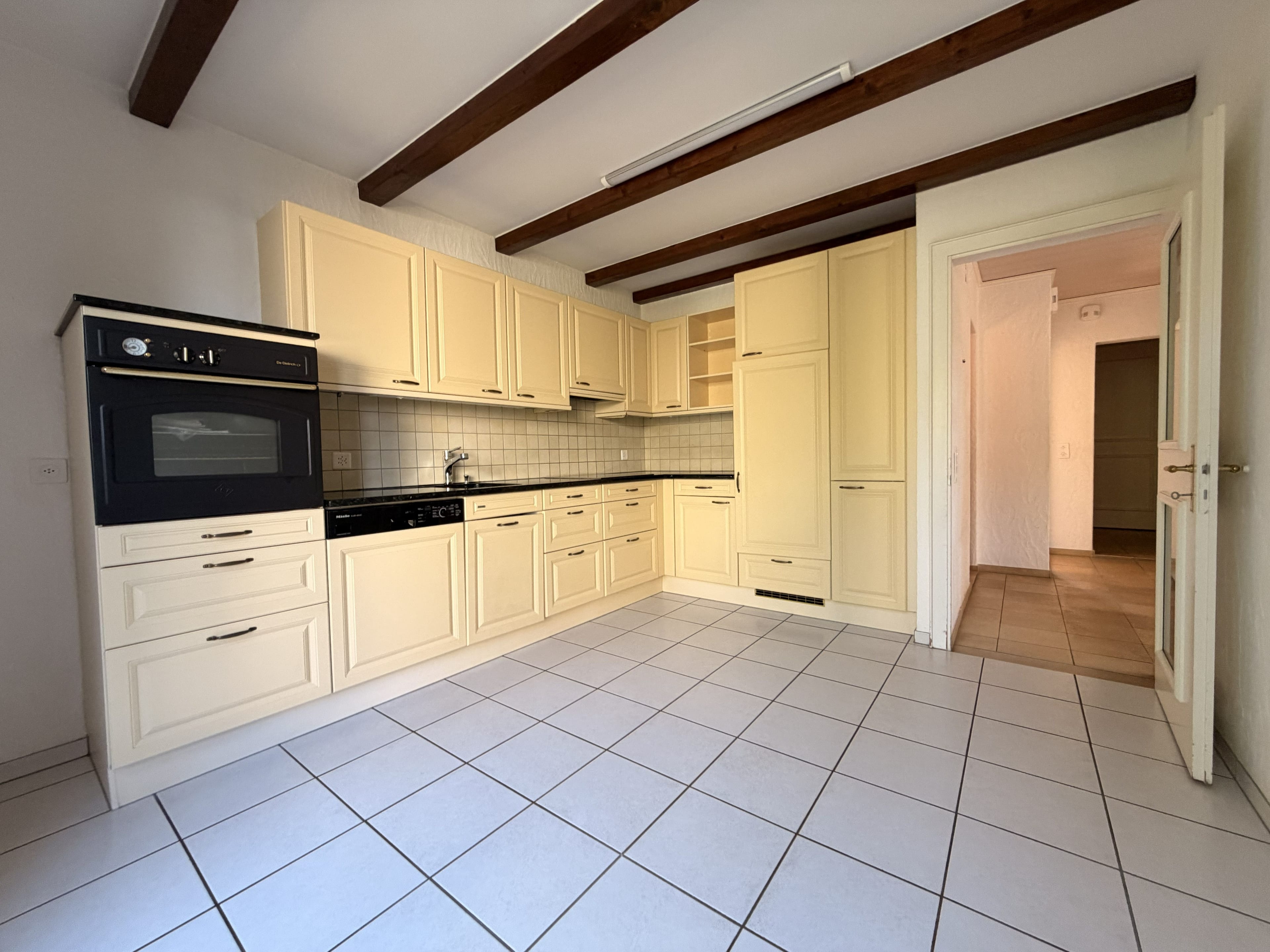 5.5-Zimmer-Einfamilienhaus mit Garten in Müntschemier kaufen - 3
