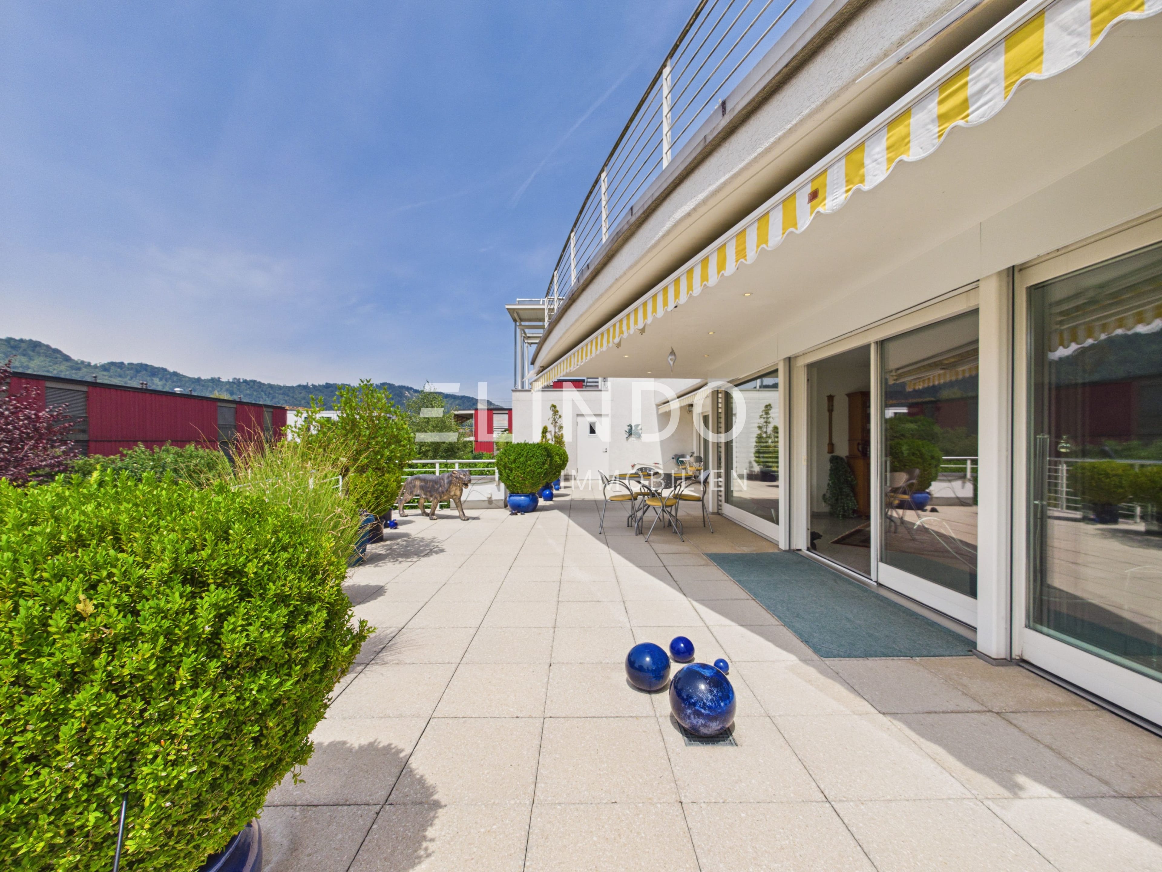 Grosszügige Terrassenwohnung mit Doppelgarage - Bild 16