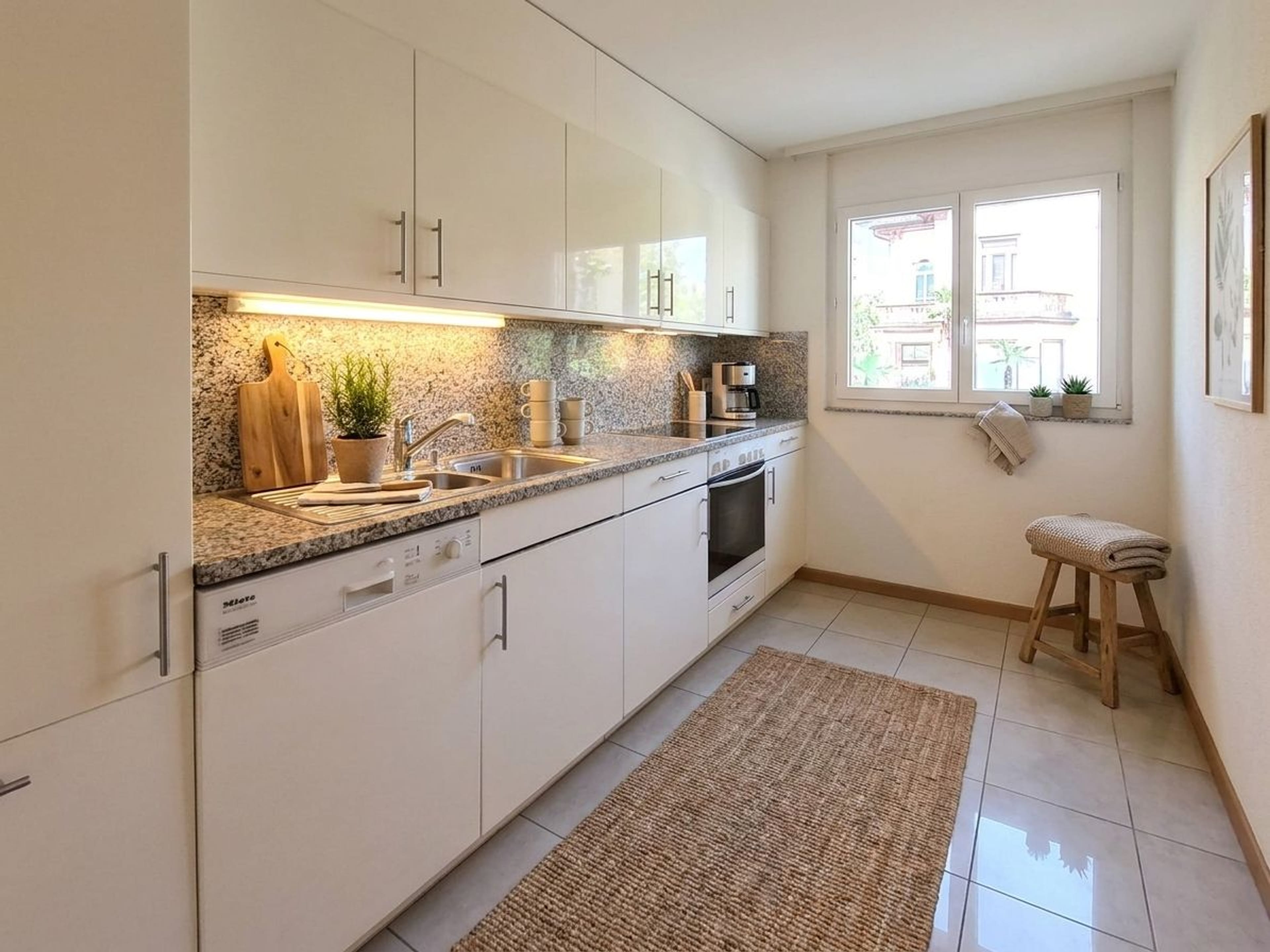 Helle 4.5-Zimmer-Wohnung mit 3 Balkonen, seenah in Locarno - 5