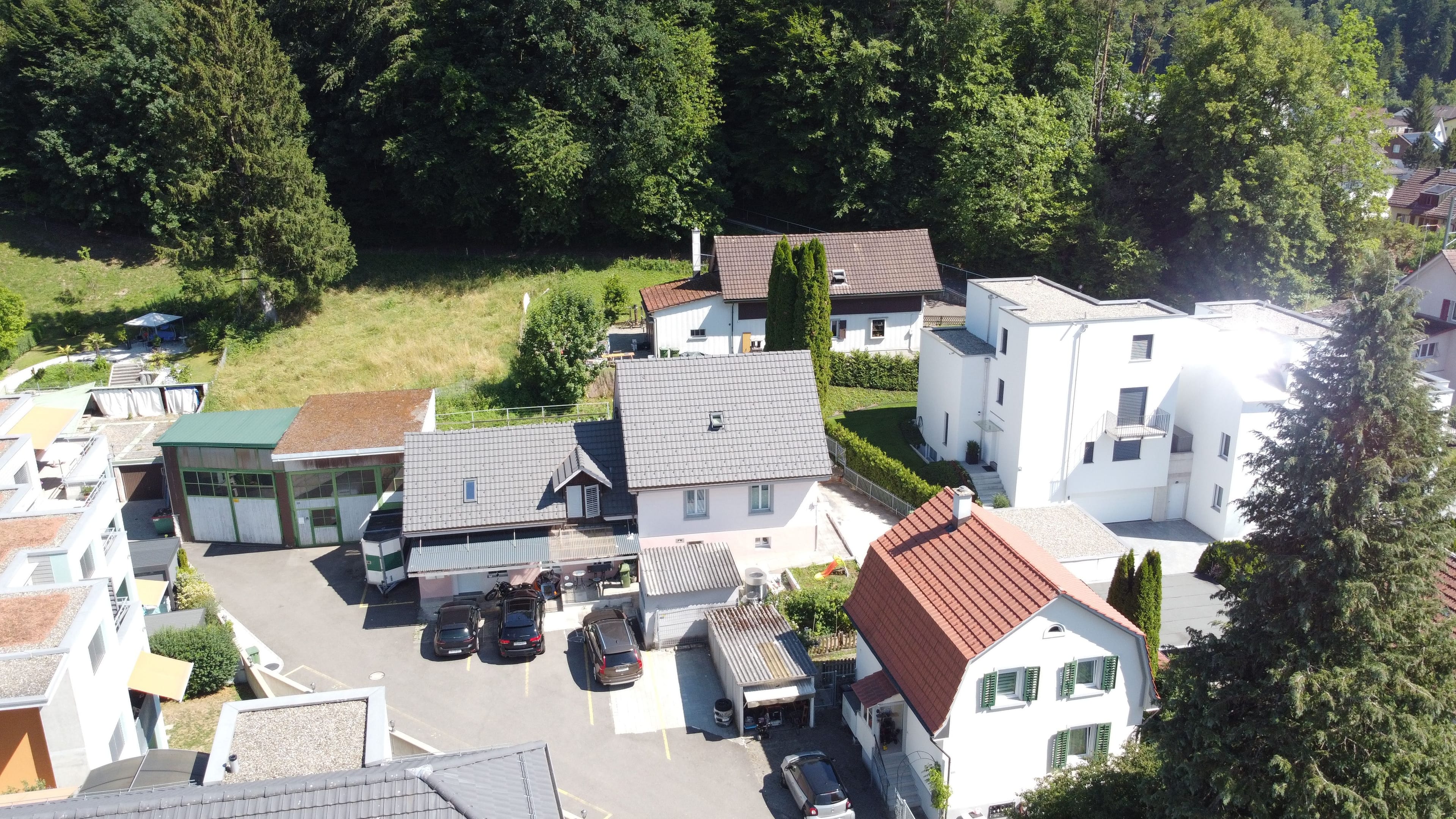 2 Häuser mit 8-Zimmer und grosser Terrasse in Kollbrunn zu verkaufen - 2