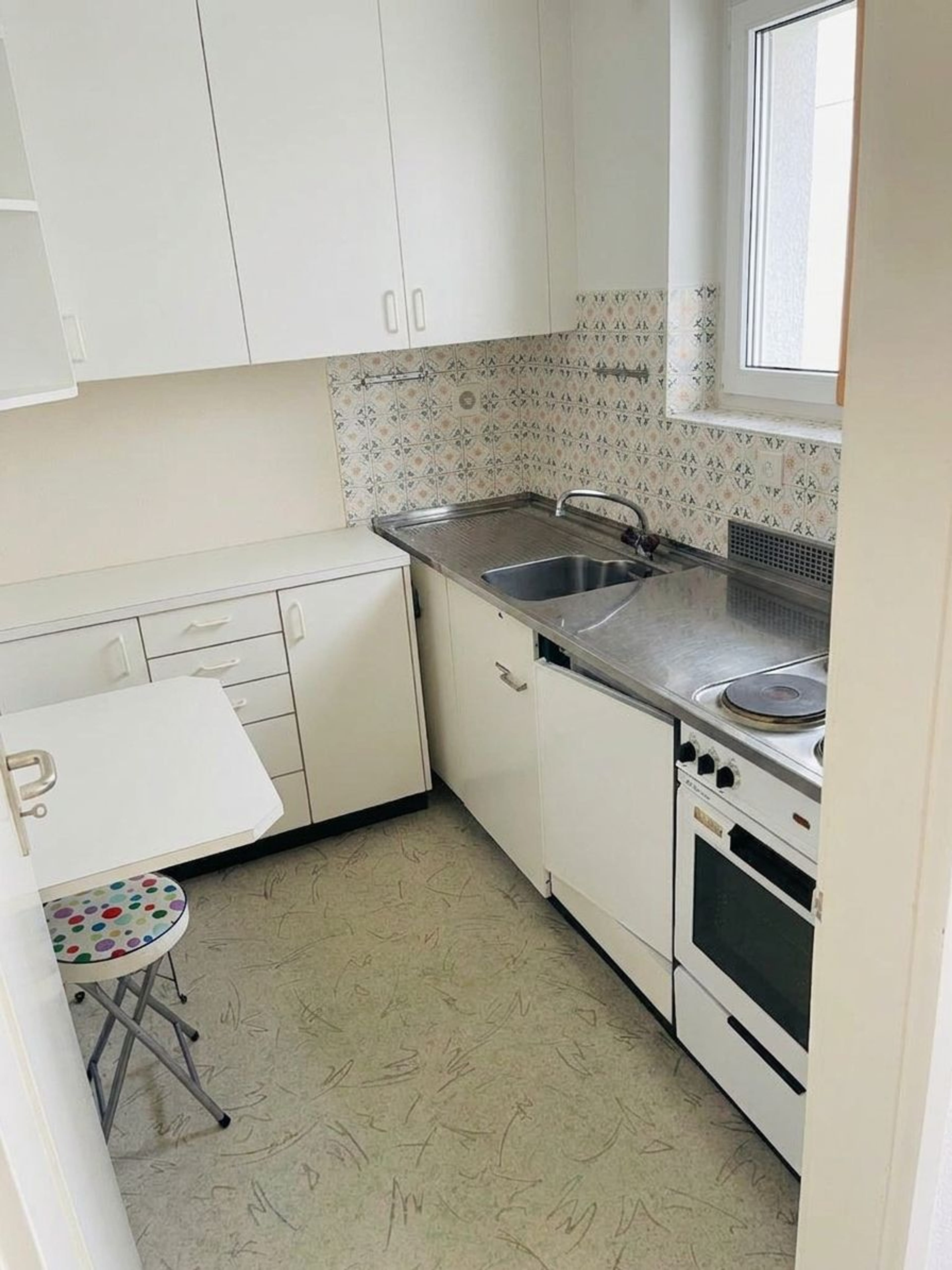 1-Zimmer-Studio mit Balkon in Minusio kaufen, 2. OG mit Lift - Bild 3