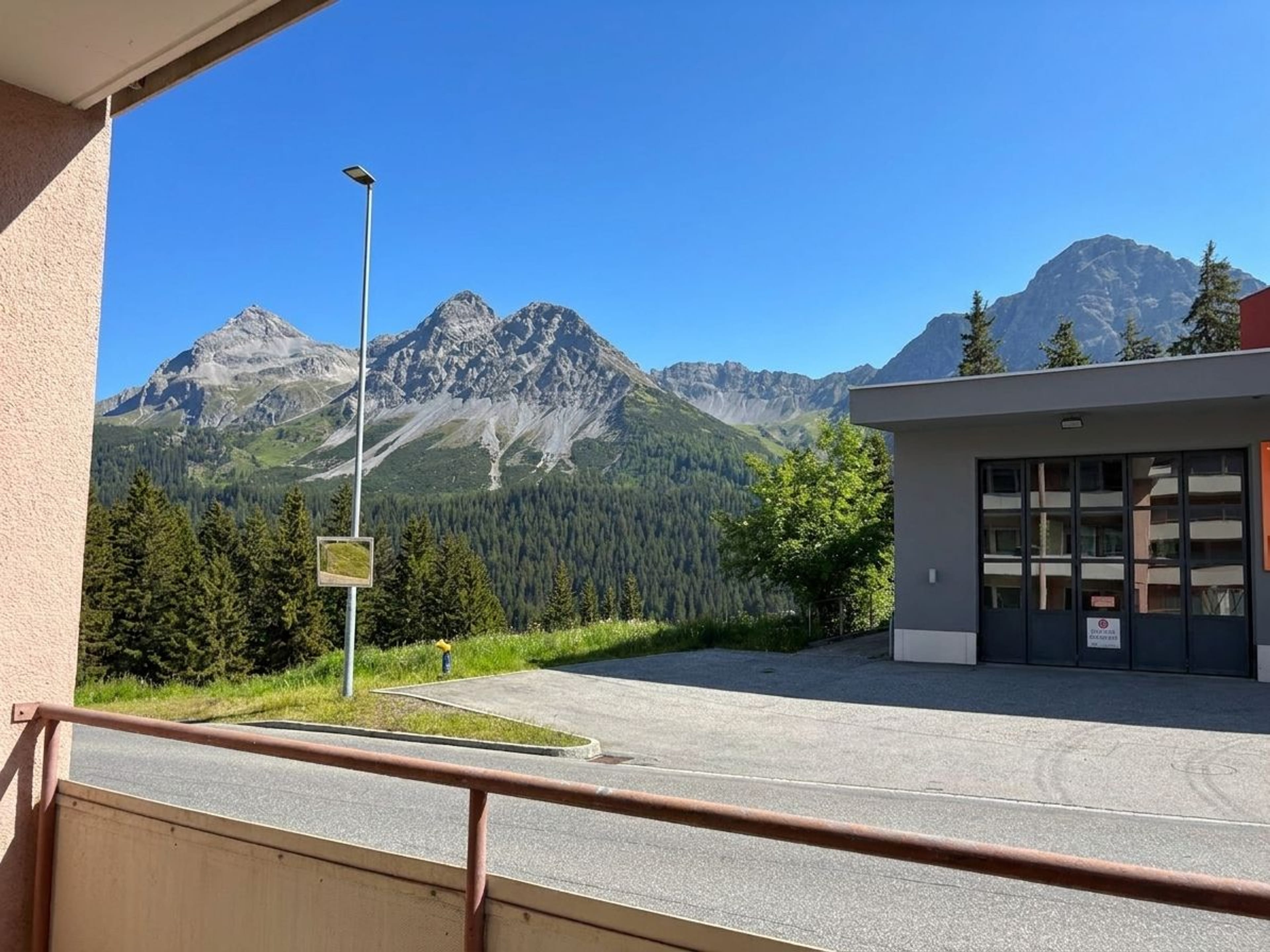 4-Zimmer-Studiopaket mit Balkon und Bergsicht in Arosa - Bild 2